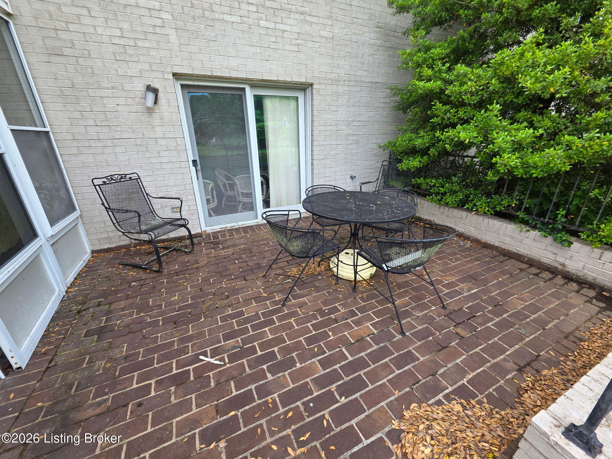 102 Lakeview Dr Property Photo 27