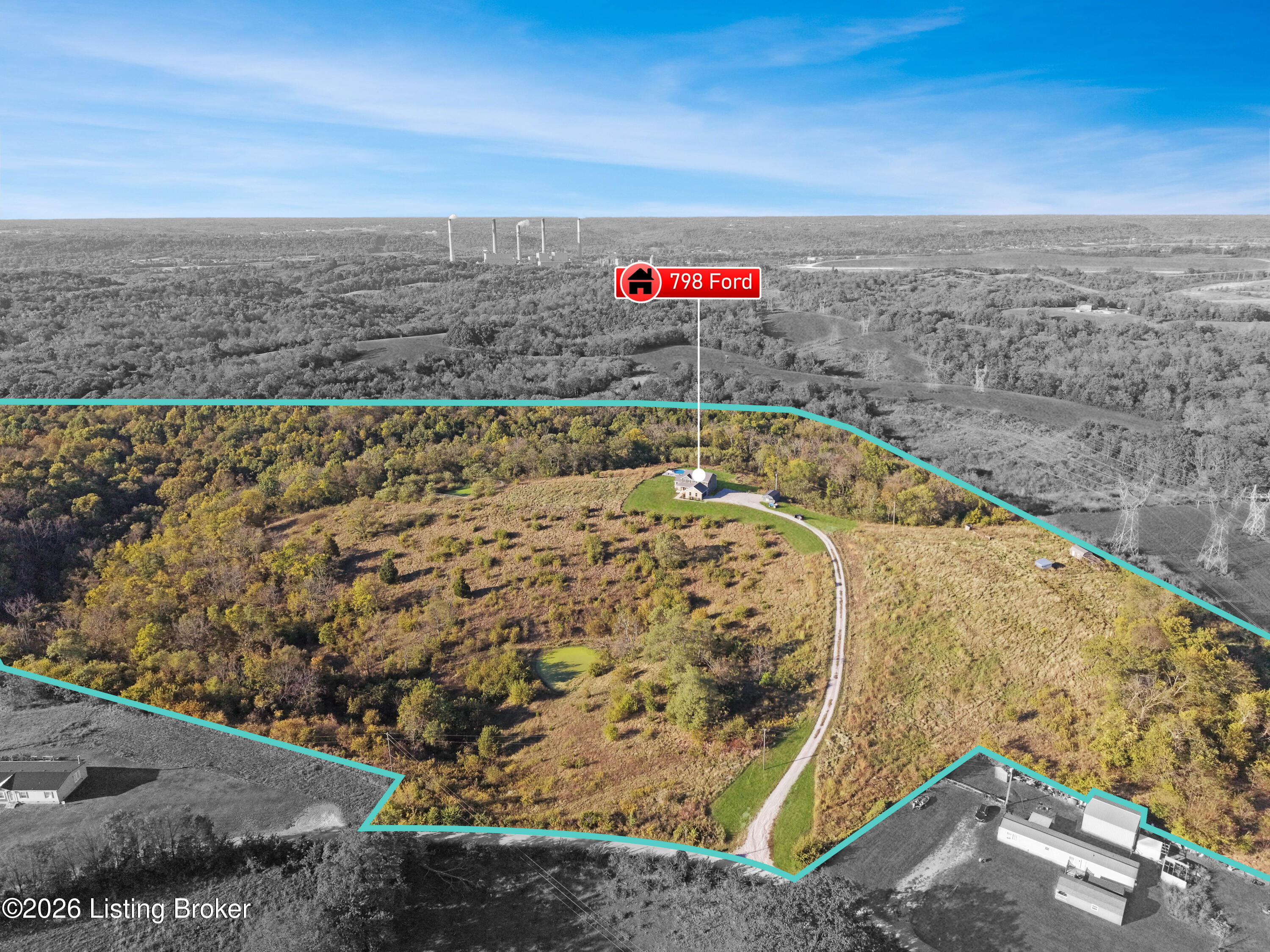 798 Ford Rd Property Photo 3