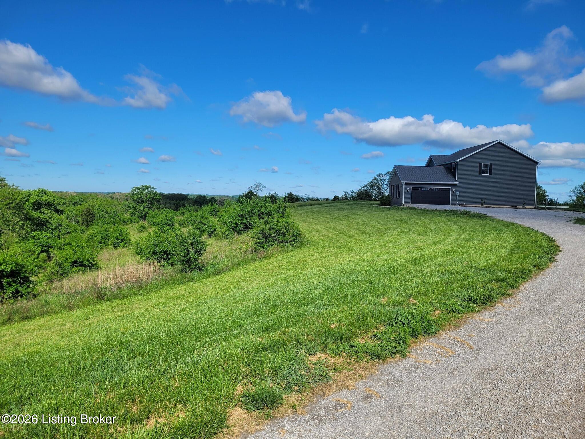 798 Ford Rd Property Photo 5