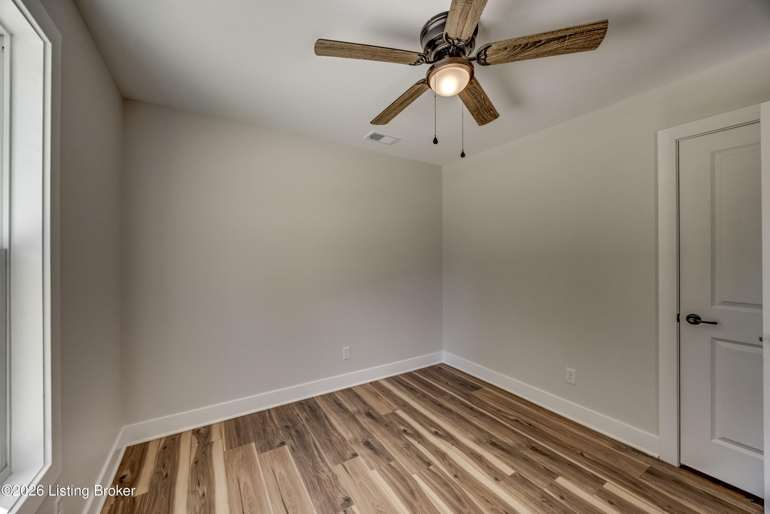 107 N Kennett Ave Property Photo 57