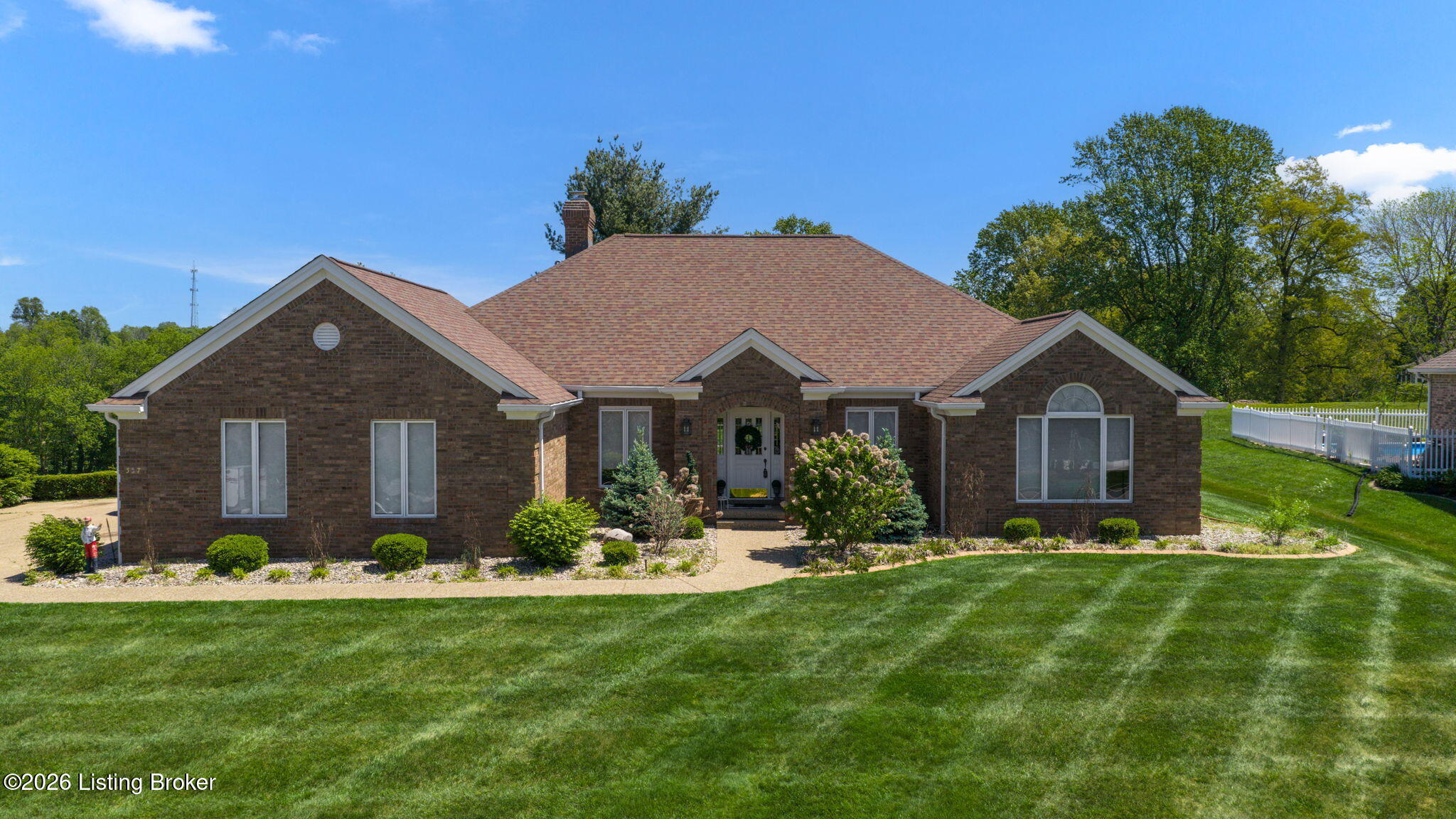 557 Saint Andrews Dr Property Photo 1