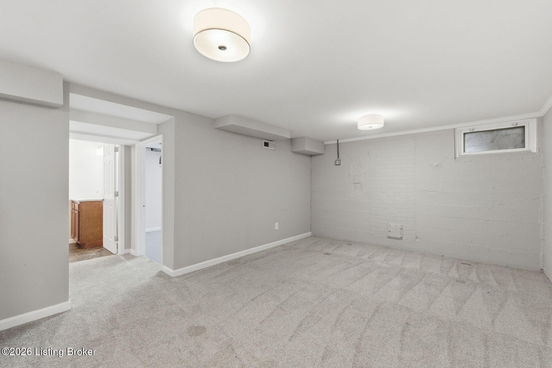 225 Brown Ave Property Photo 35