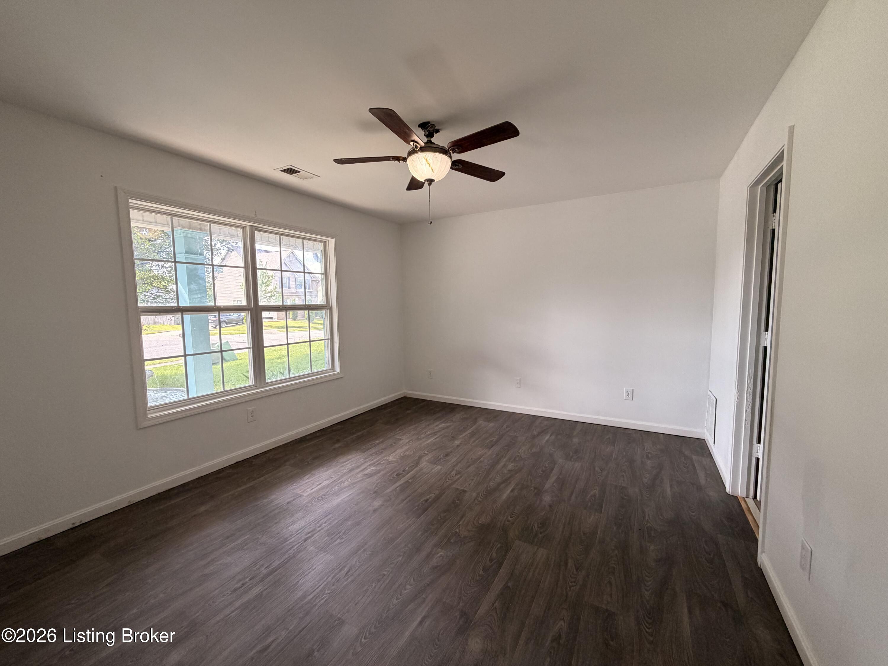 7001 Woodhaven Place Dr Property Photo 16