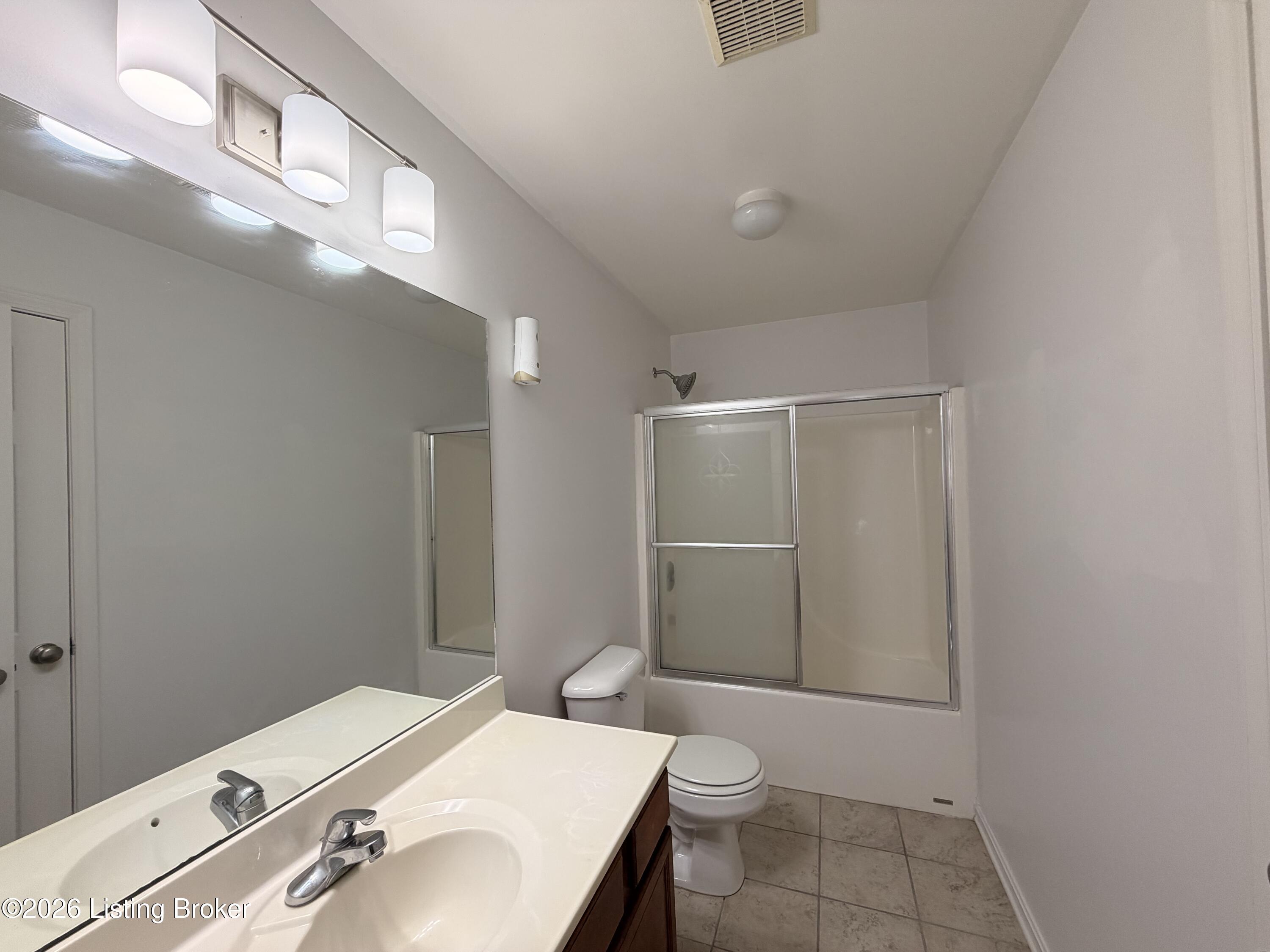 7001 Woodhaven Place Dr Property Photo 29