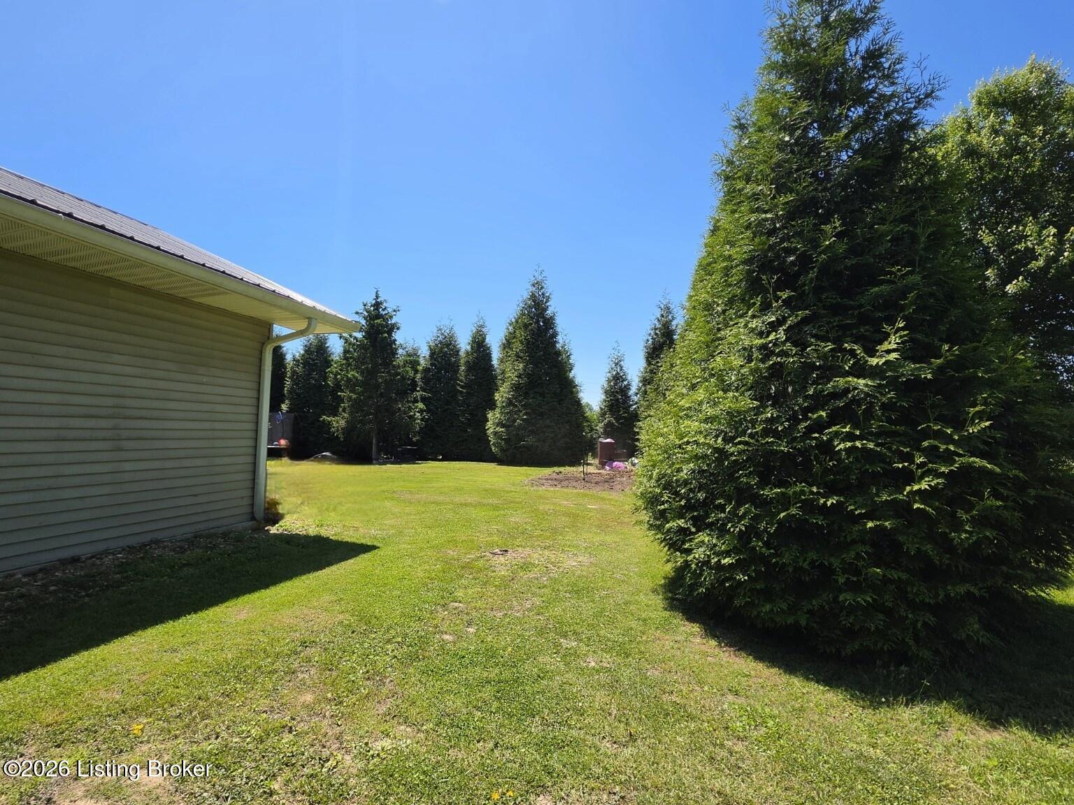 865 Tennessee Ridge Rd Property Photo 5