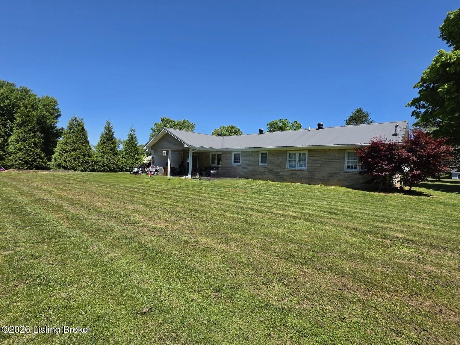 865 Tennessee Ridge Rd Property Photo 7