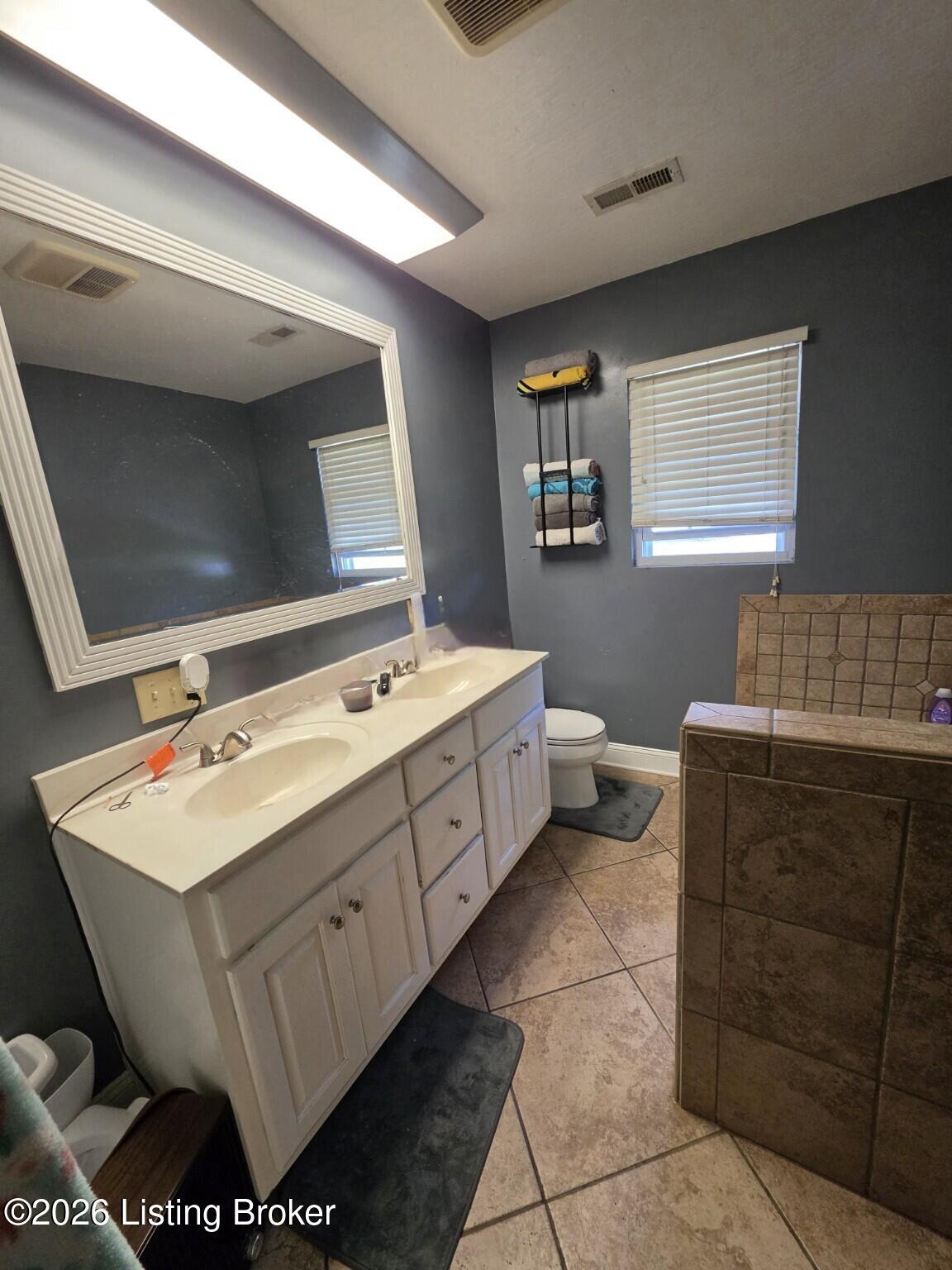 865 Tennessee Ridge Rd Property Photo 24