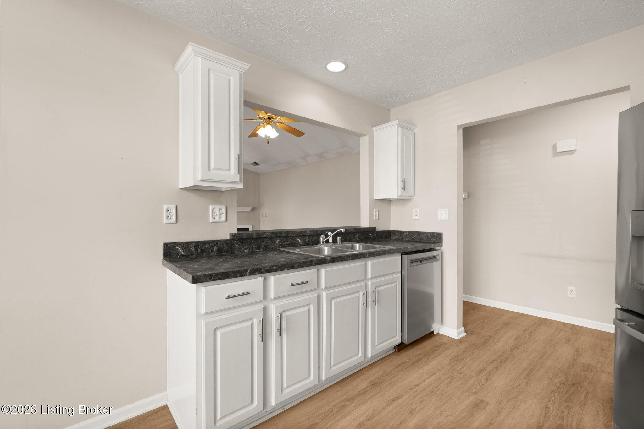 10546 Monticello Forest Cir Property Photo 14