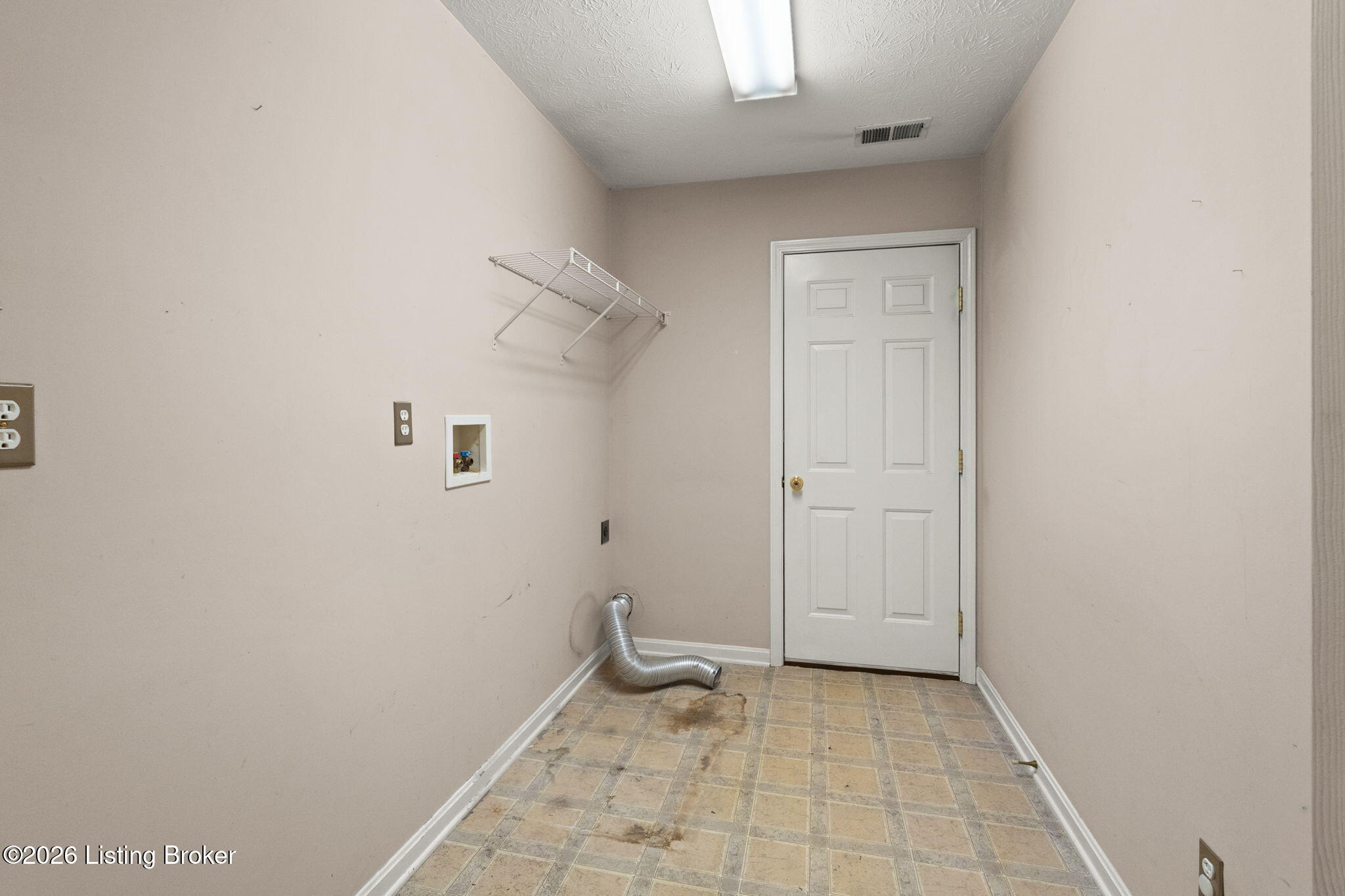 10546 Monticello Forest Cir Property Photo 29