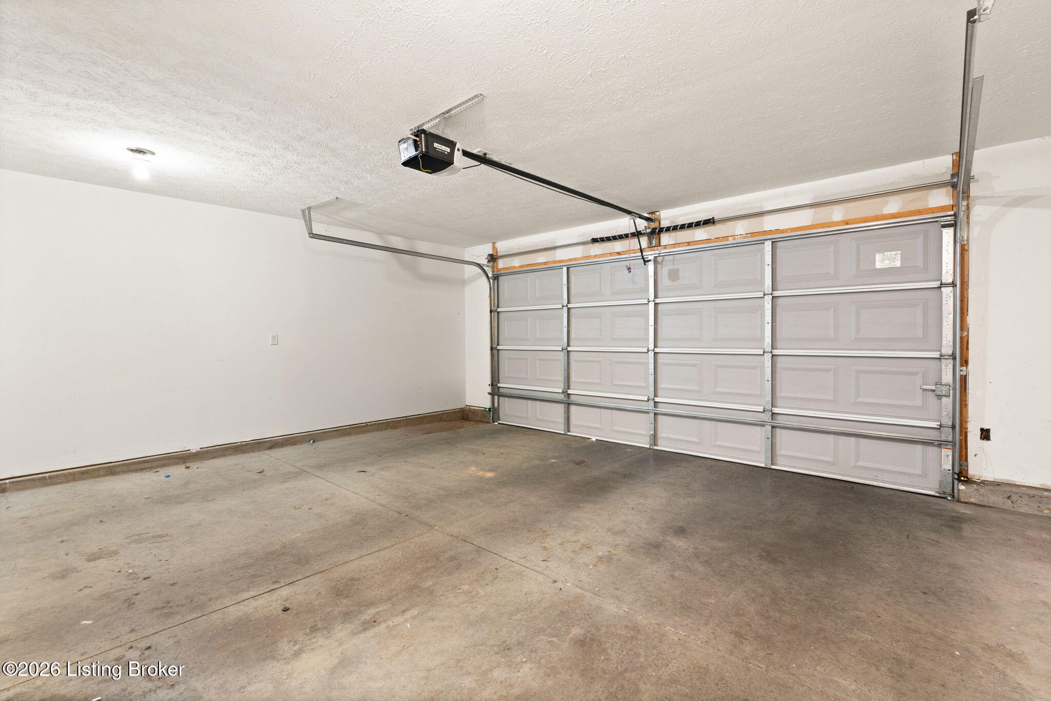 10546 Monticello Forest Cir Property Photo 31