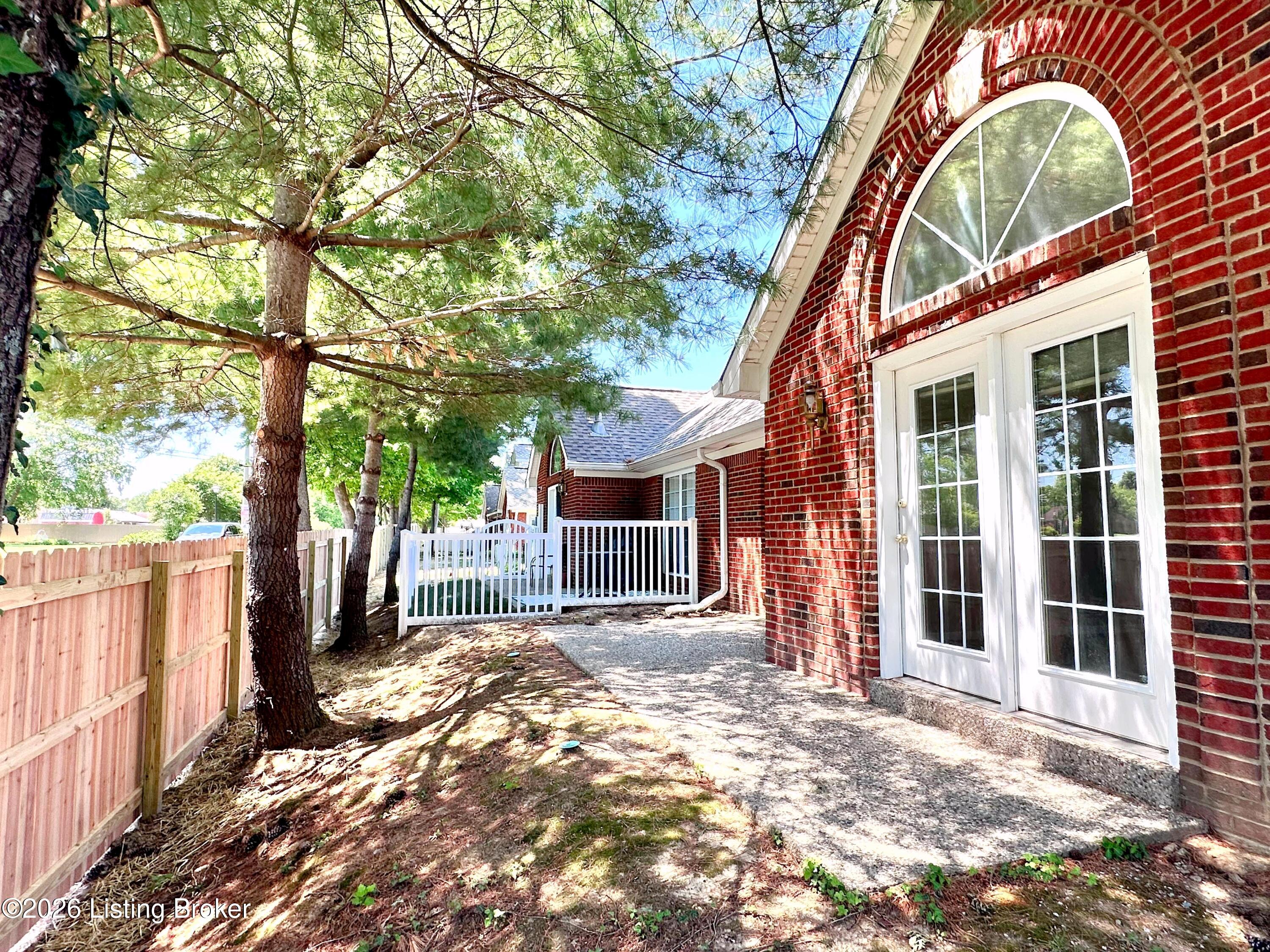 10546 Monticello Forest Cir Property Photo 34
