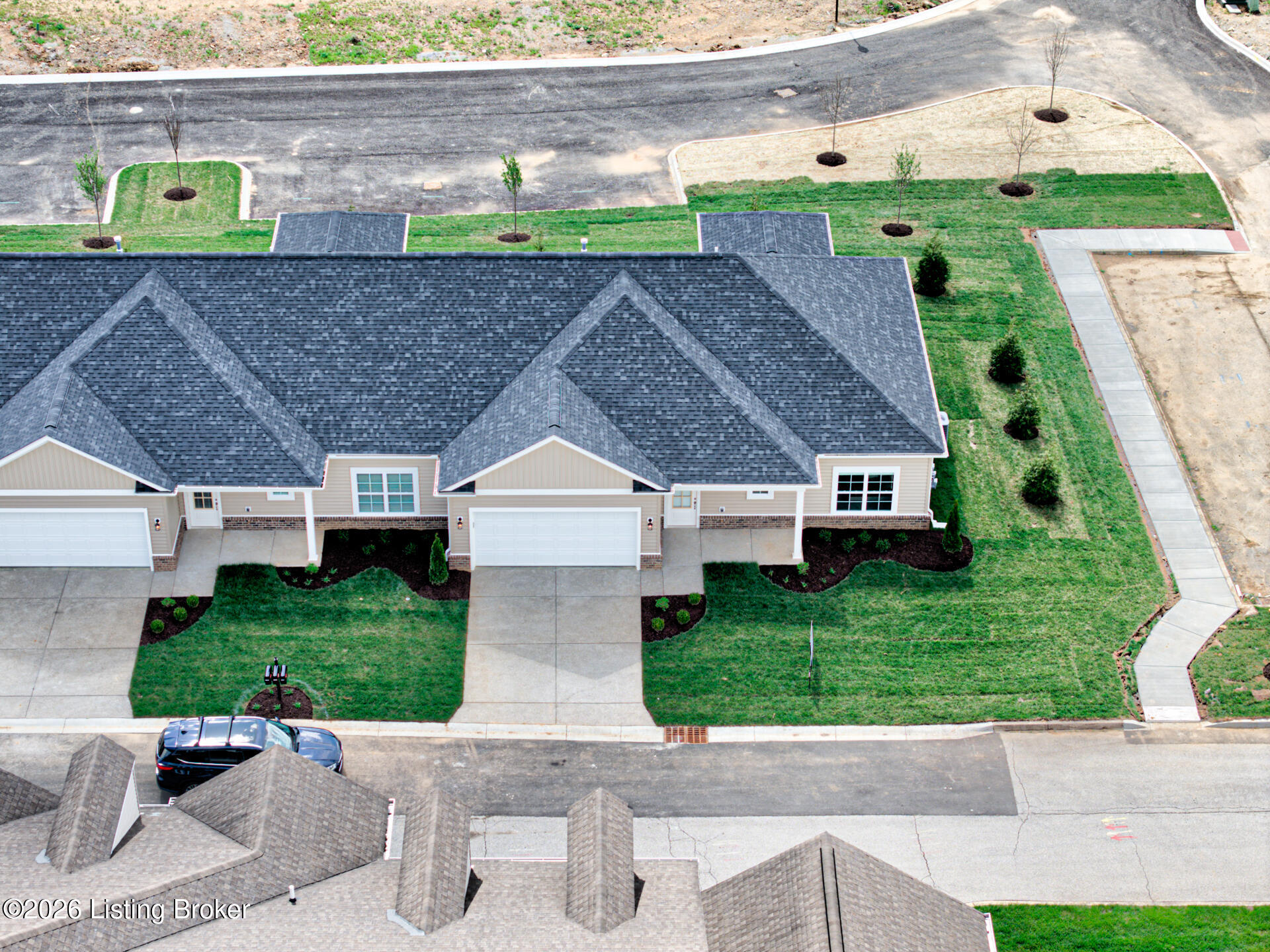 10211 Lark Meadow Dr Property Photo 25