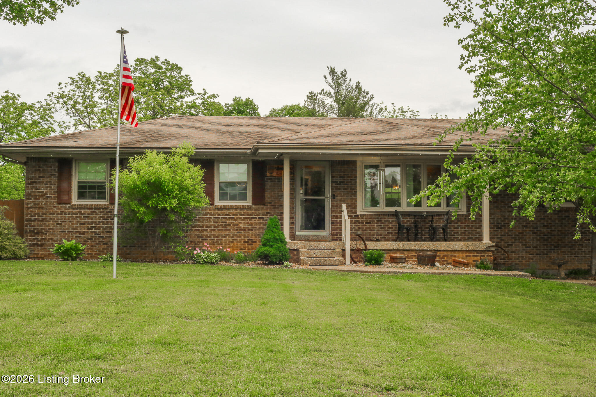 3854 Bells Mill Rd Property Photo 4