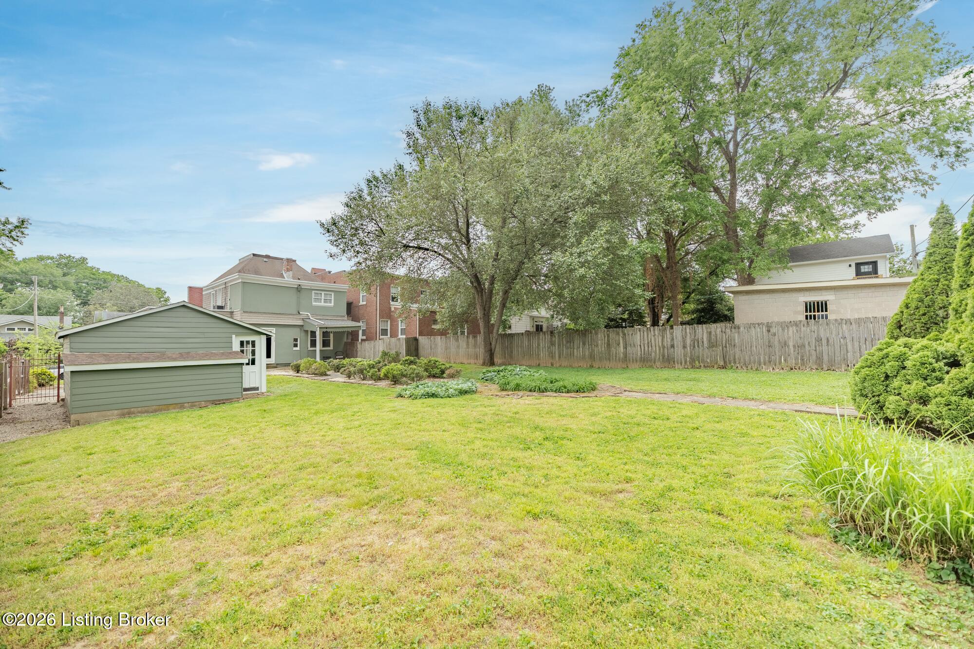 2037 Alta Ave Property Photo 29