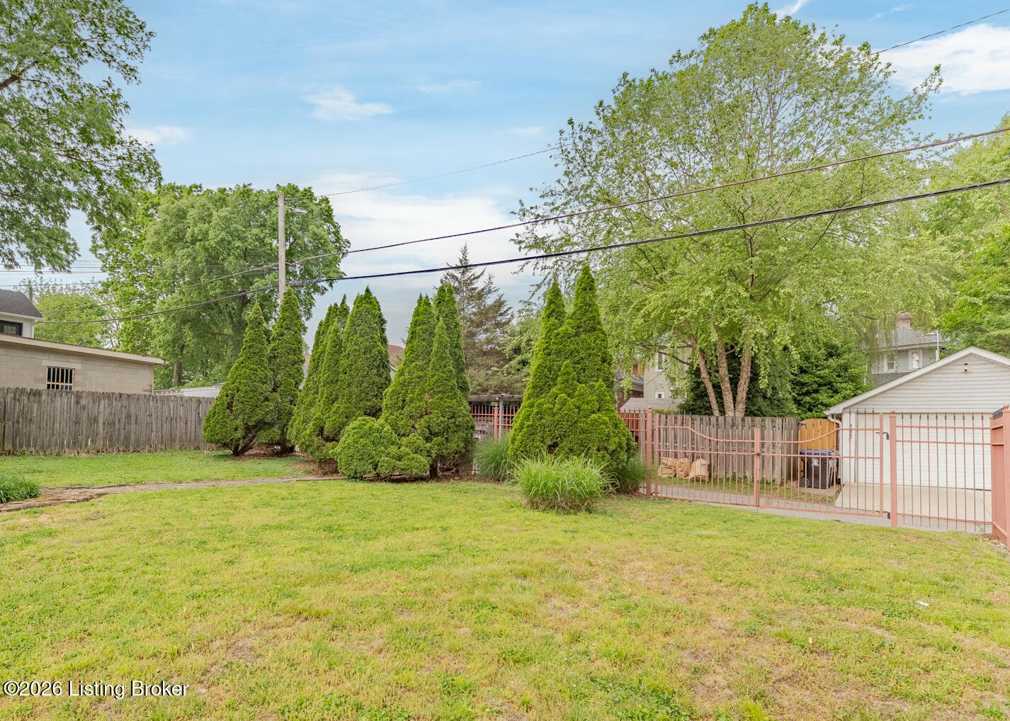 2037 Alta Ave Property Photo 33
