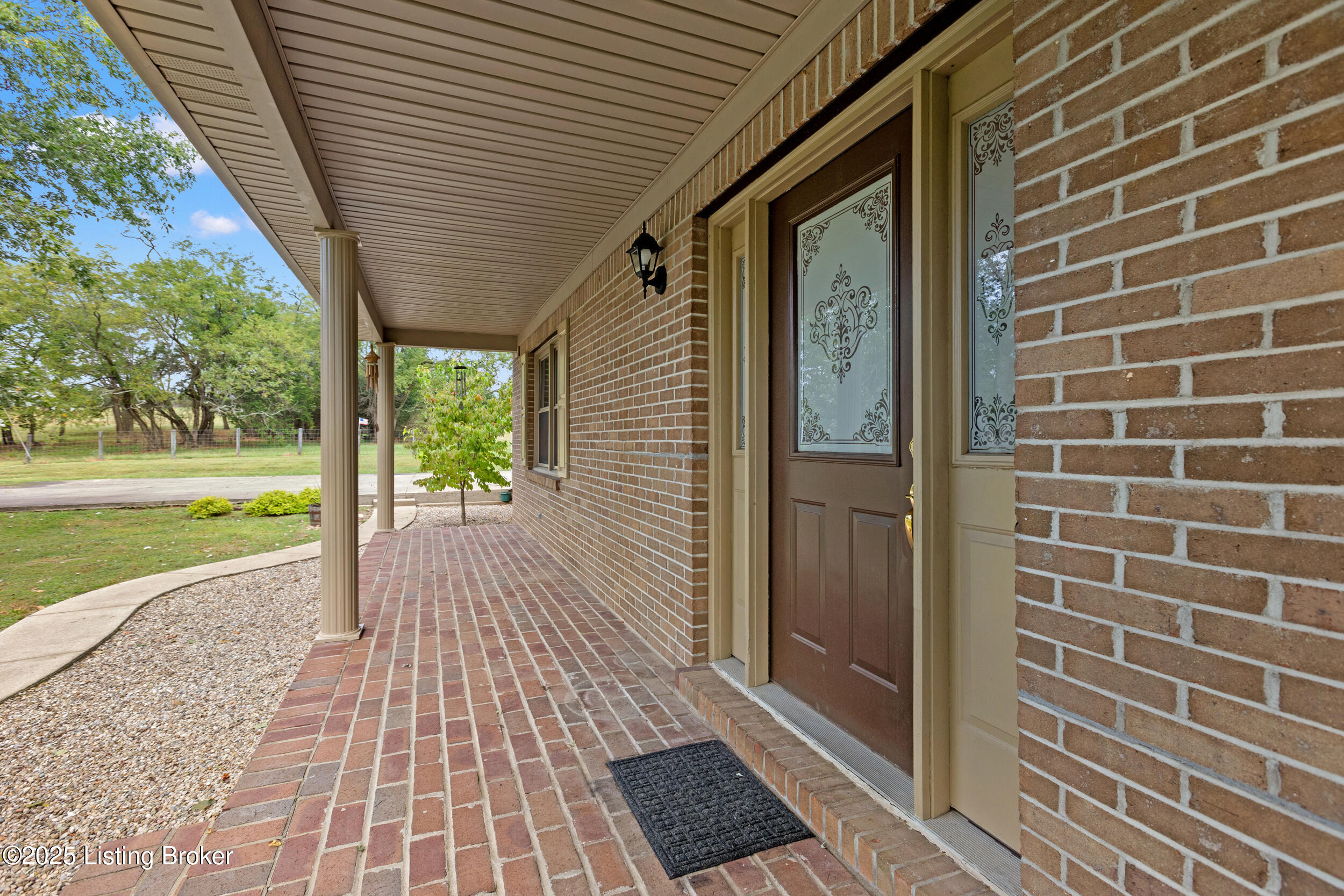 1233 Johnson Rd Property Photo 3