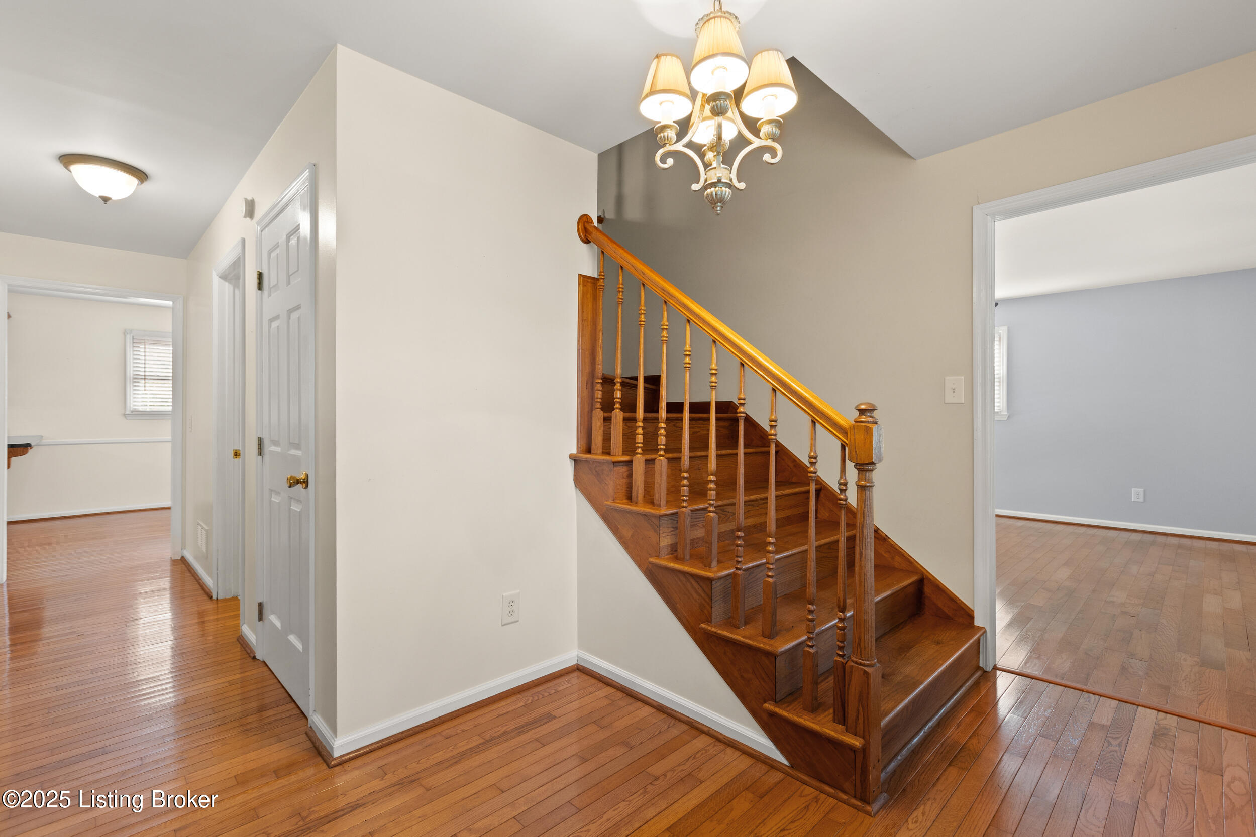 1233 Johnson Rd Property Photo 4