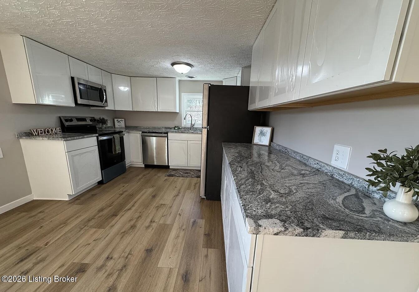 215 Meade-springs Rd Property Photo 10