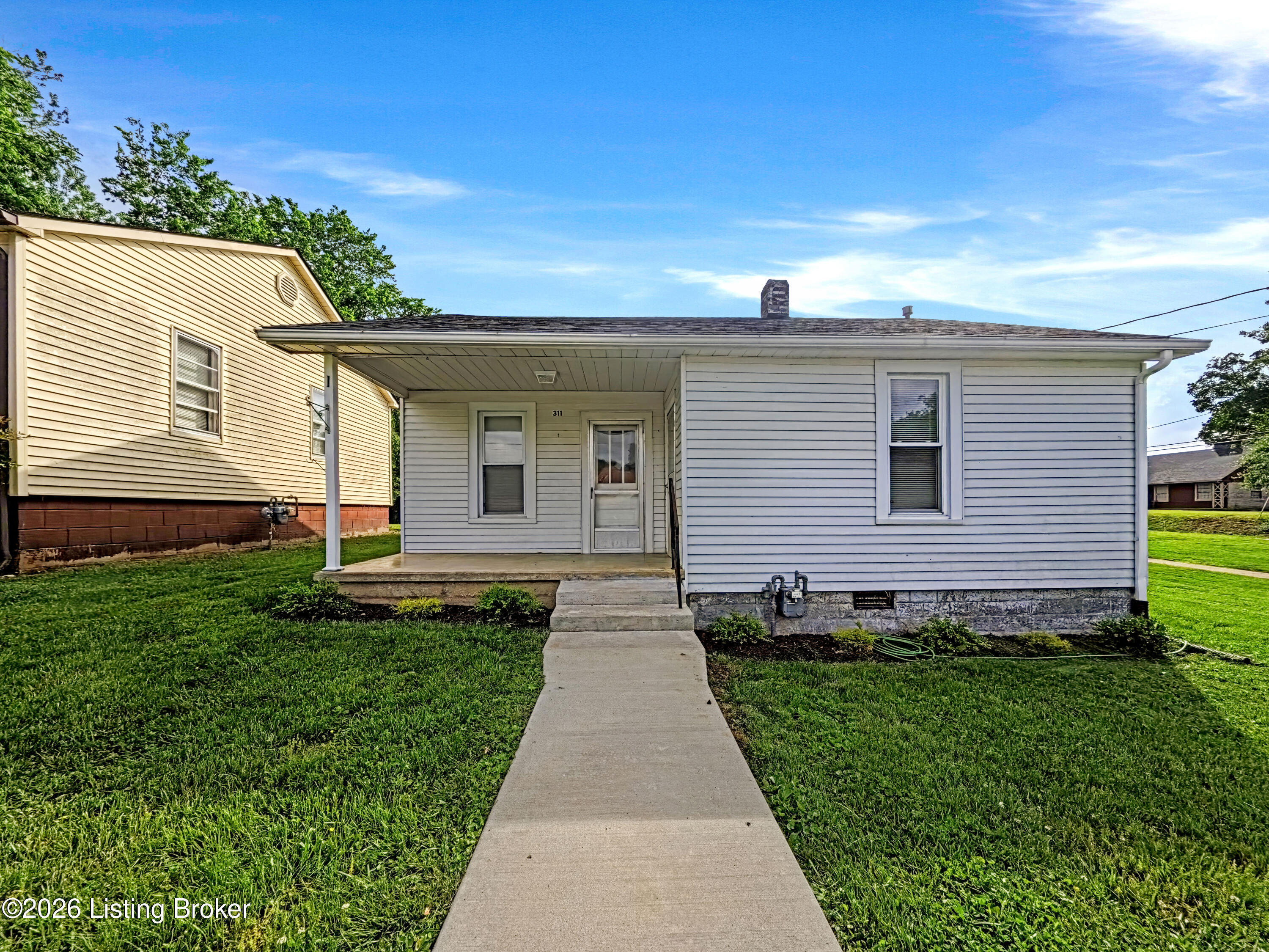 311 W Washington St Property Photo 6