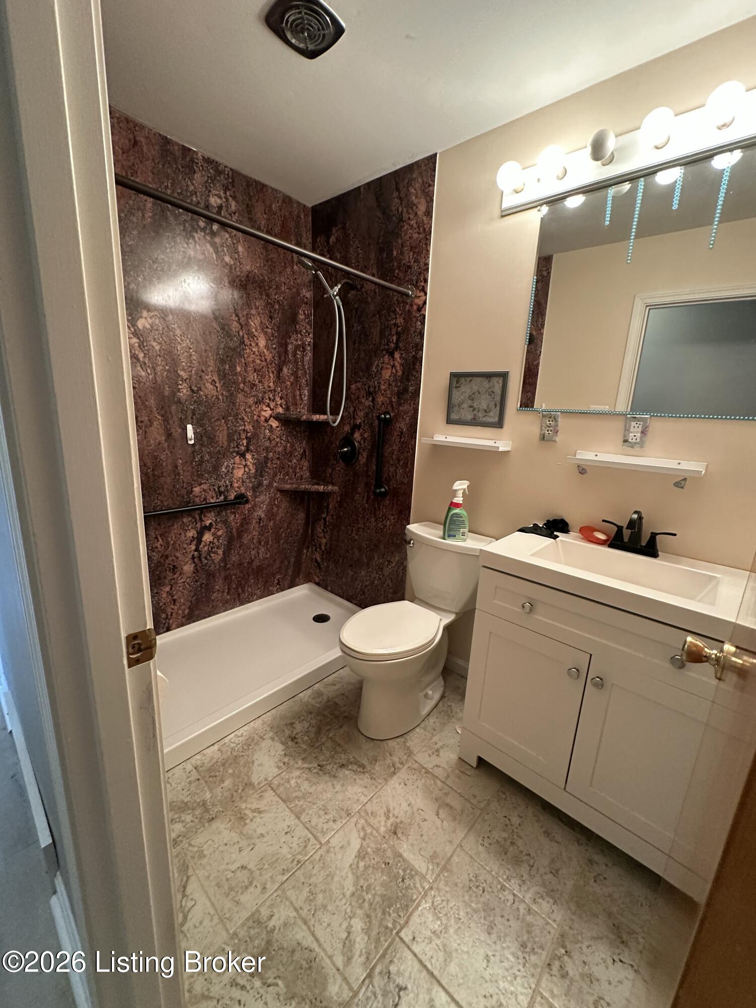 6906 Shareith Dr Property Photo 23