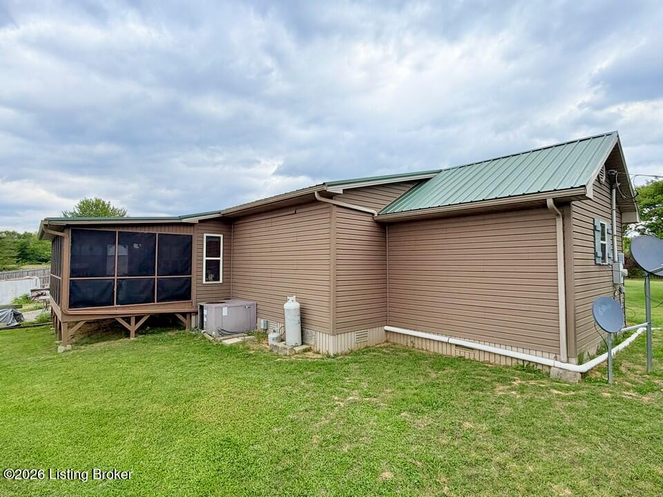 368 Nosey Creek Ct Property Photo 6