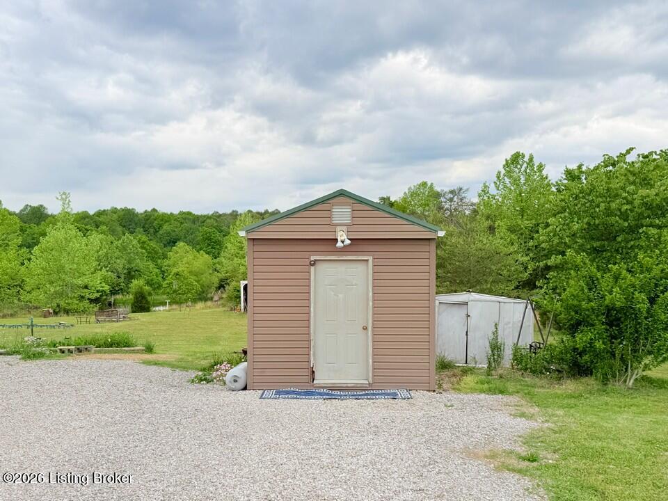 368 Nosey Creek Ct Property Photo 7