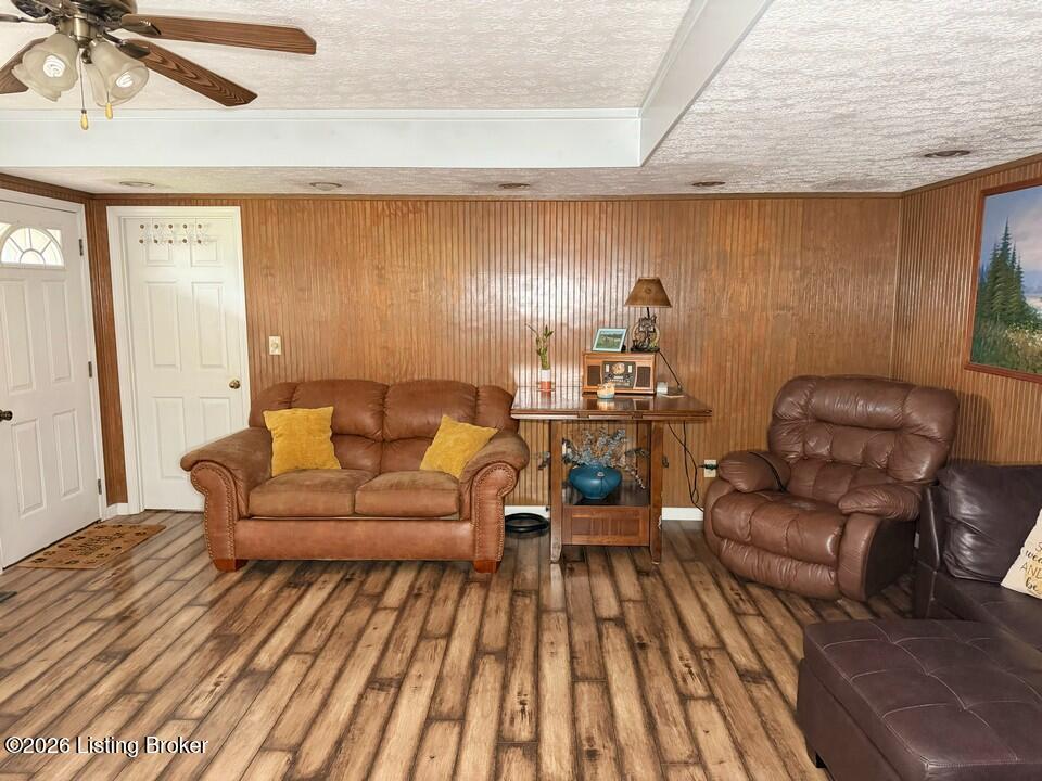 368 Nosey Creek Ct Property Photo 16
