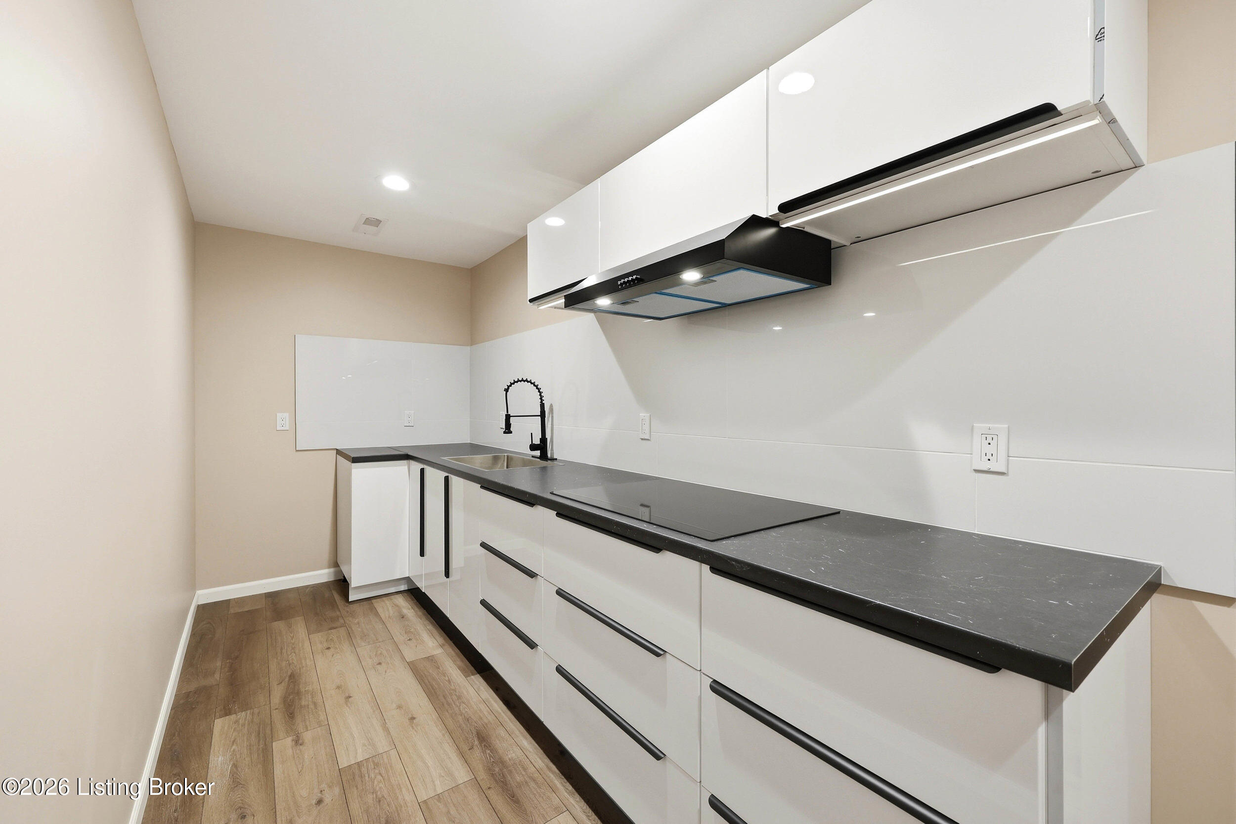3516 Devonshire Dr Property Photo 46