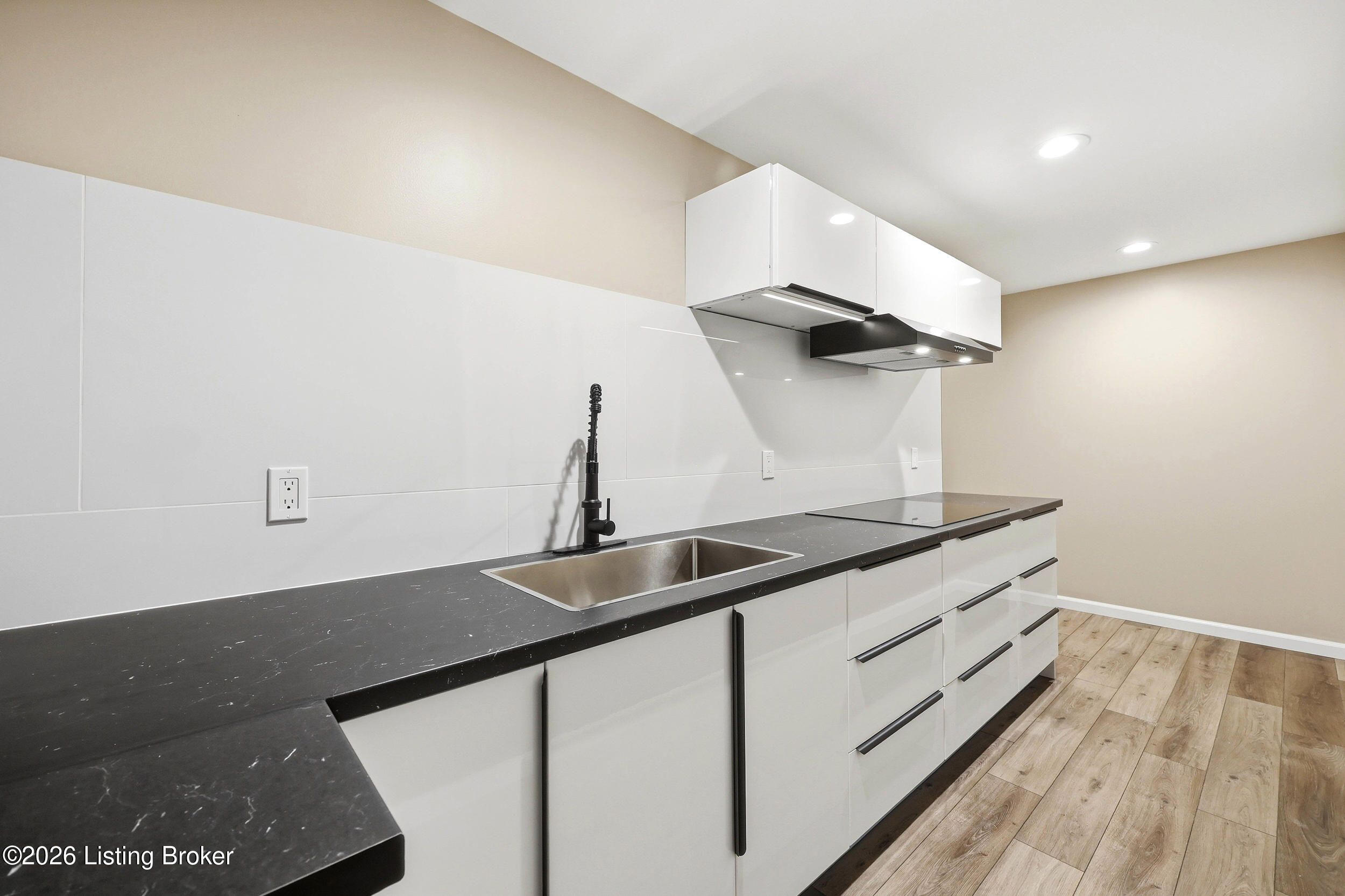 3516 Devonshire Dr Property Photo 47