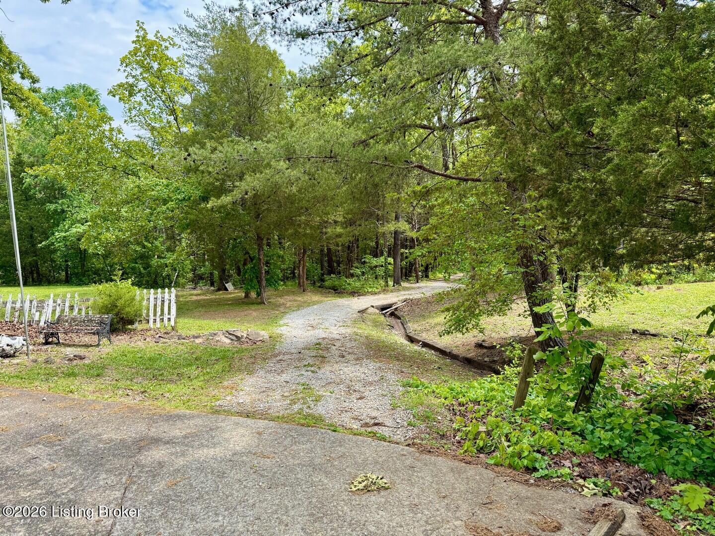 769 Whispering Pine Cir Property Photo 29