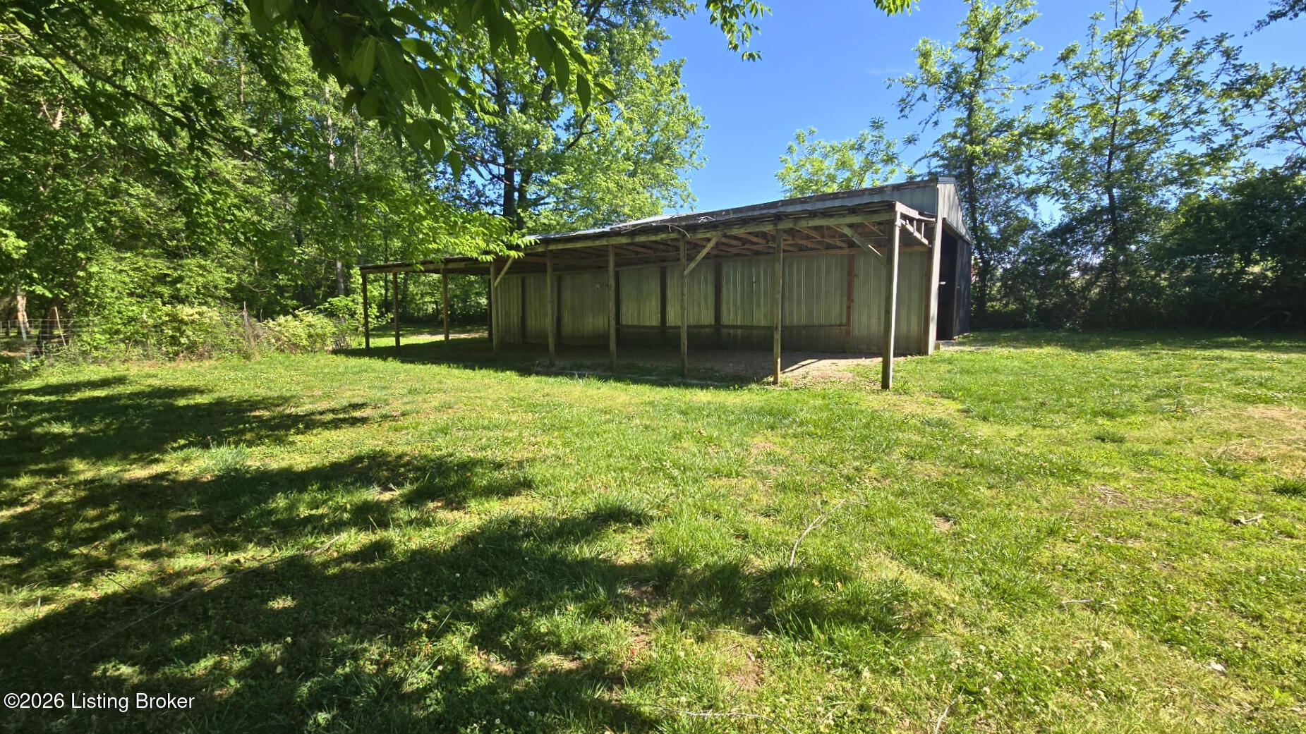 6628 Greensburg Rd Property Photo 8
