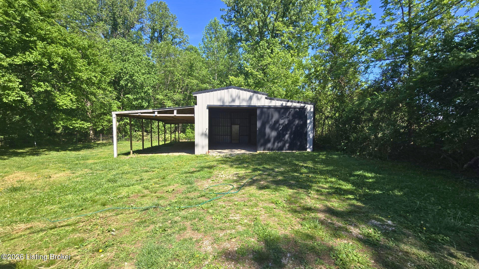 6628 Greensburg Rd Property Photo 9