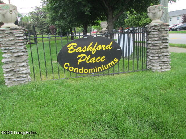 1827 Bashford Manor Ln Apt 1 Property Photo 1