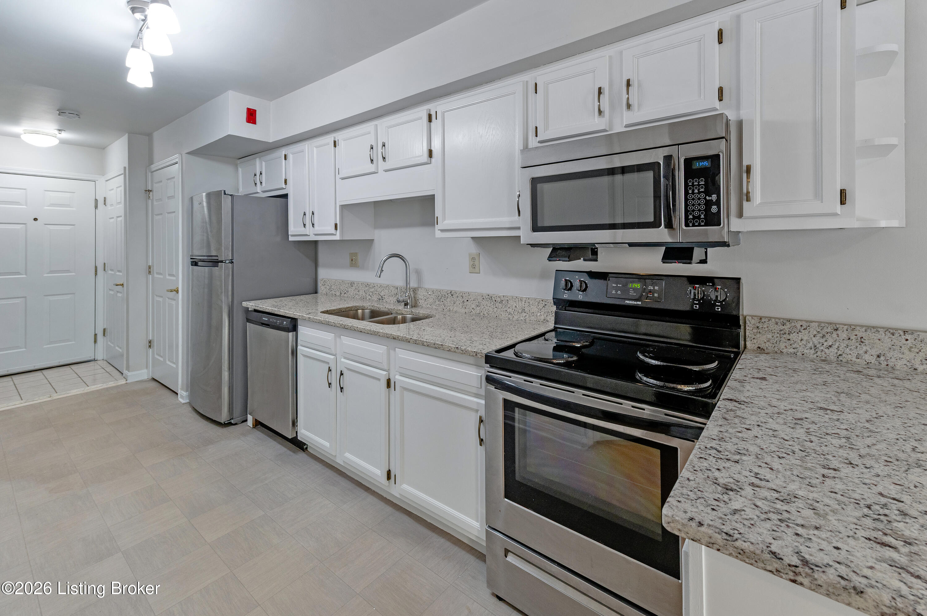 2730 Brownsboro Rd Apt 144 Property Photo 1