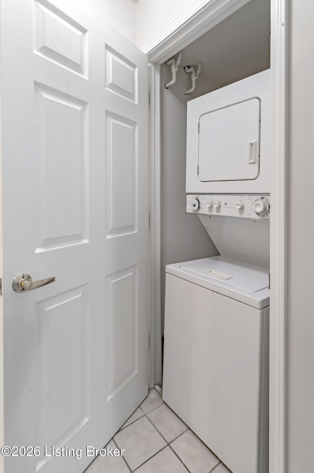 2730 Brownsboro Rd Apt 144 Property Photo 3