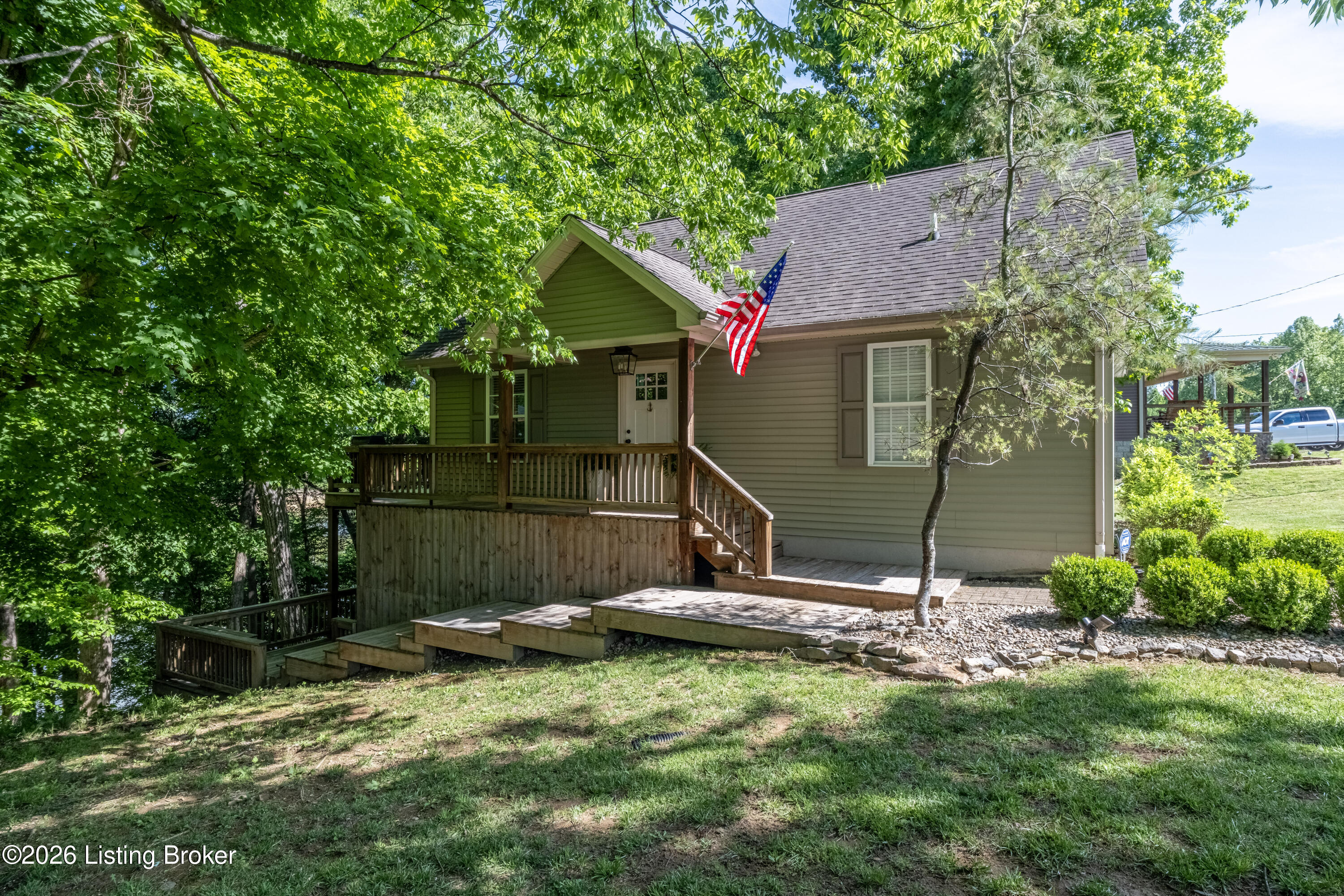 485 Bentwood Ln Property Photo 1
