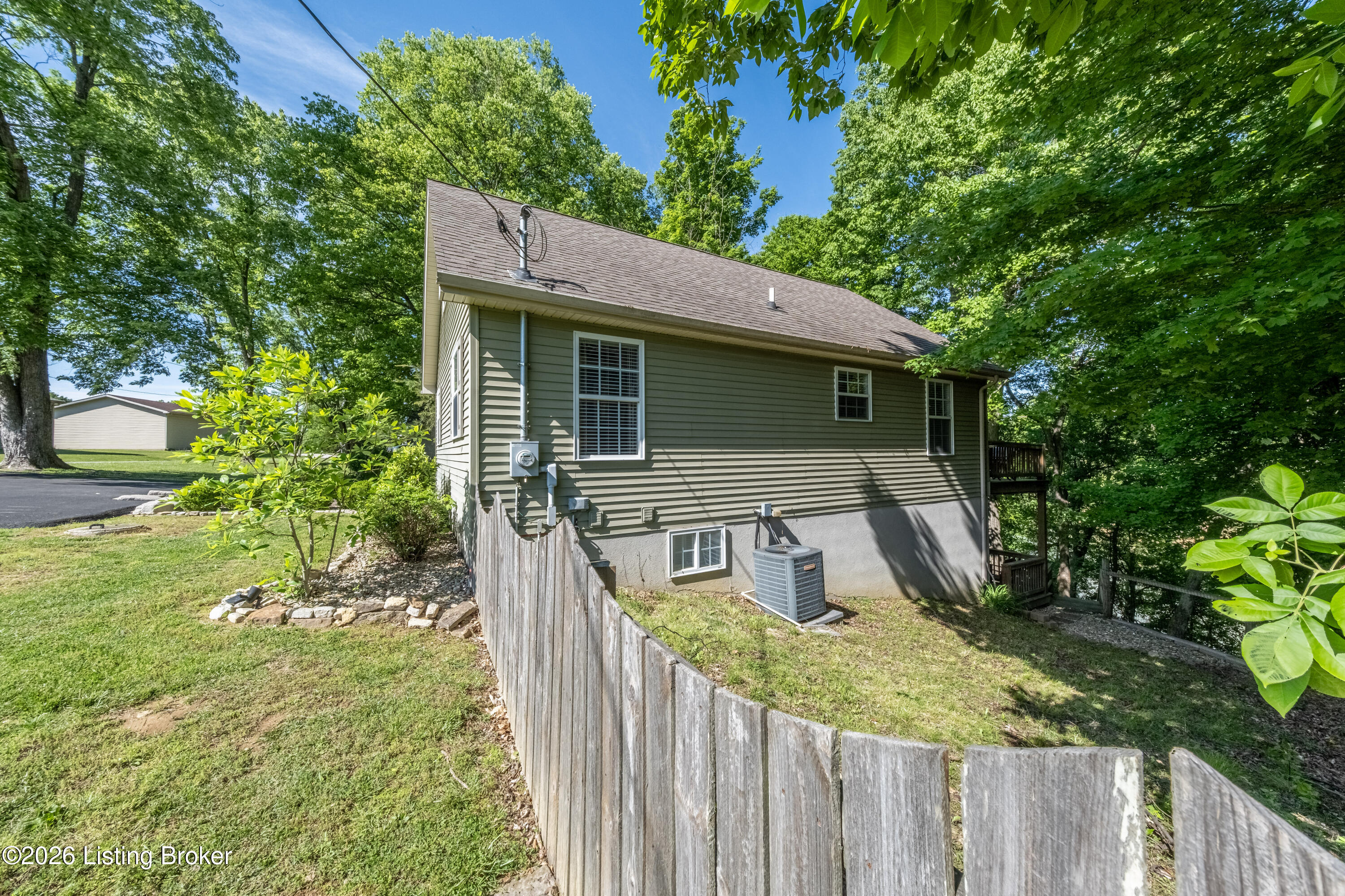 485 Bentwood Ln Property Photo 60