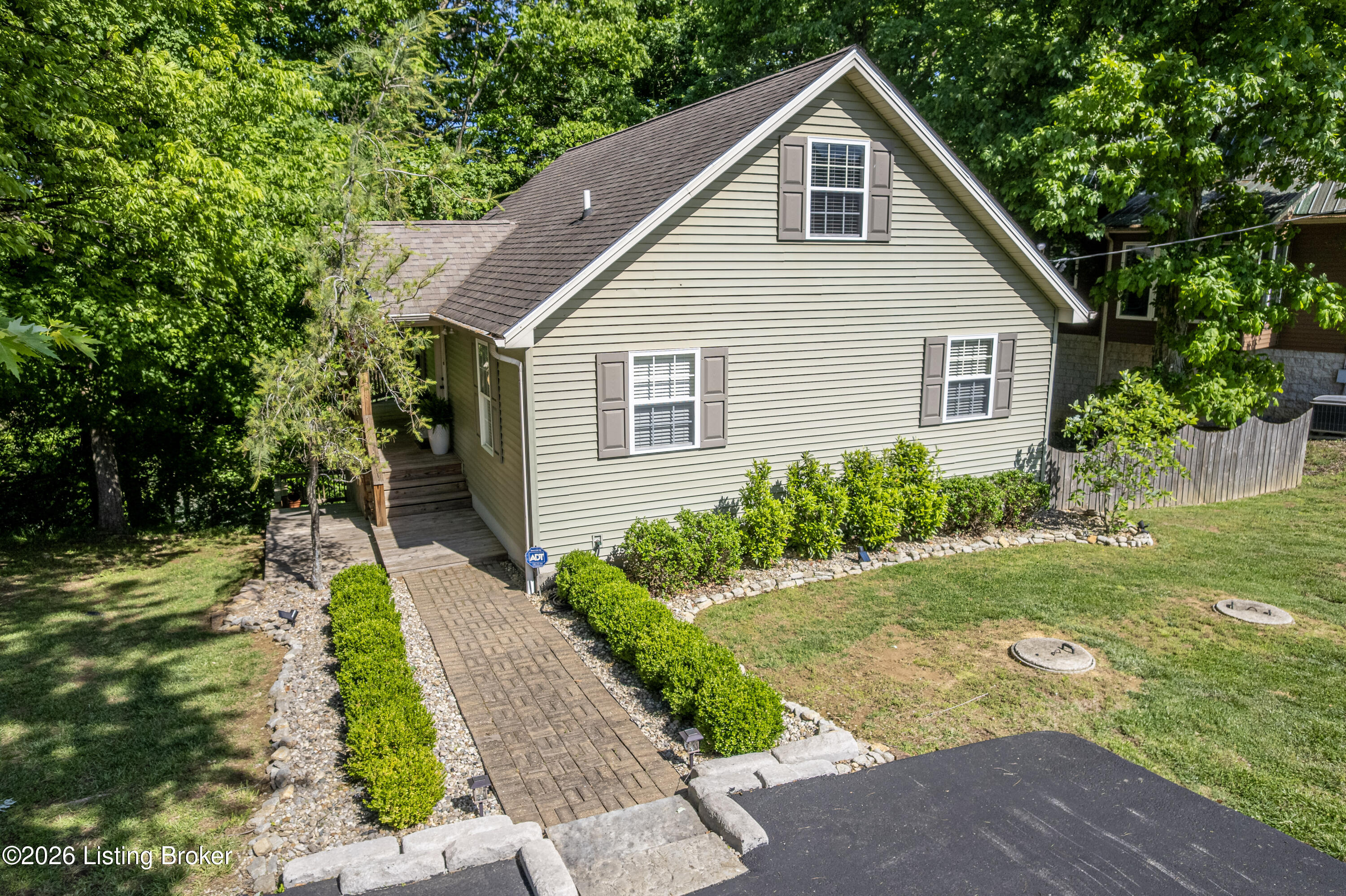 485 Bentwood Ln Property Photo 64