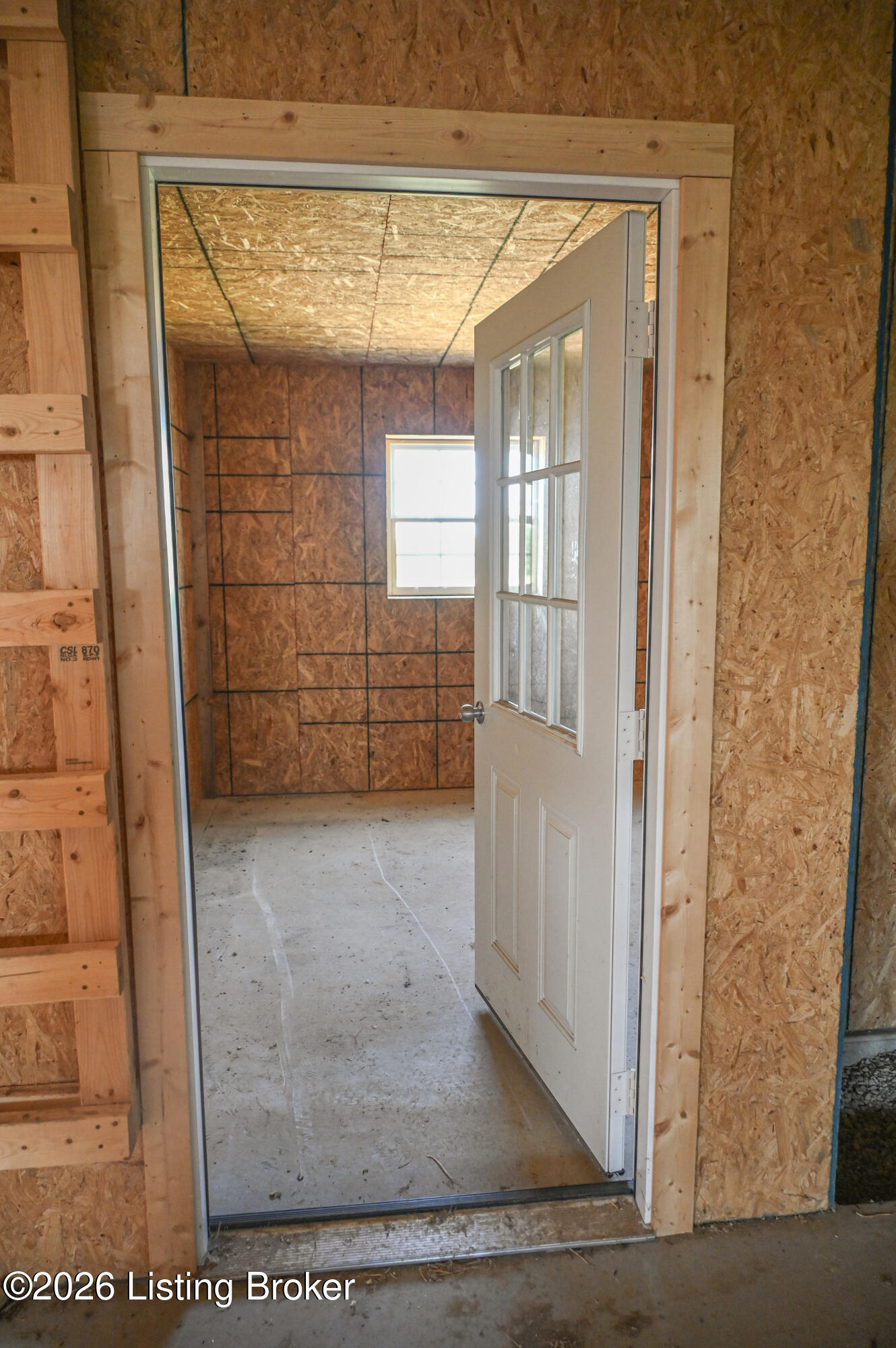 904 Lawrenceburg Rd Property Photo 20