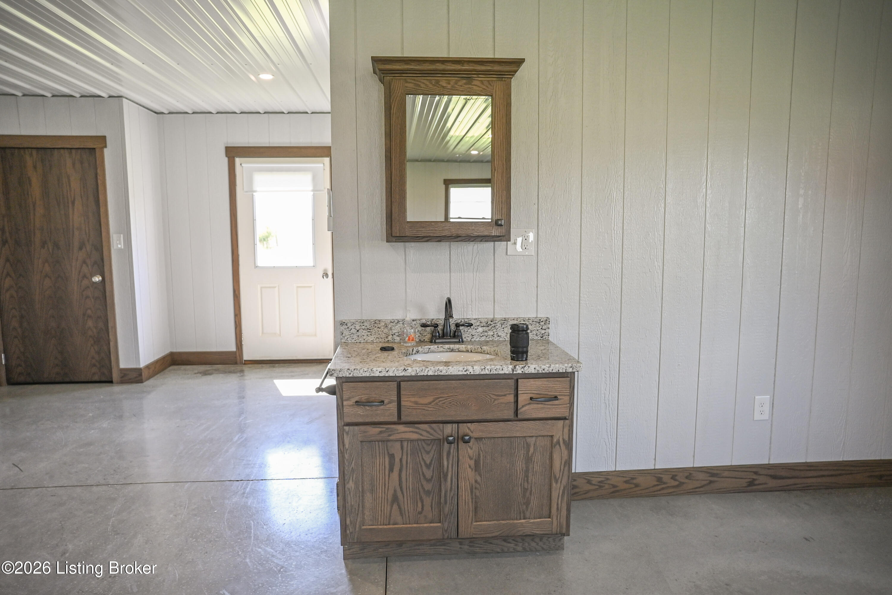 904 Lawrenceburg Rd Property Photo 33