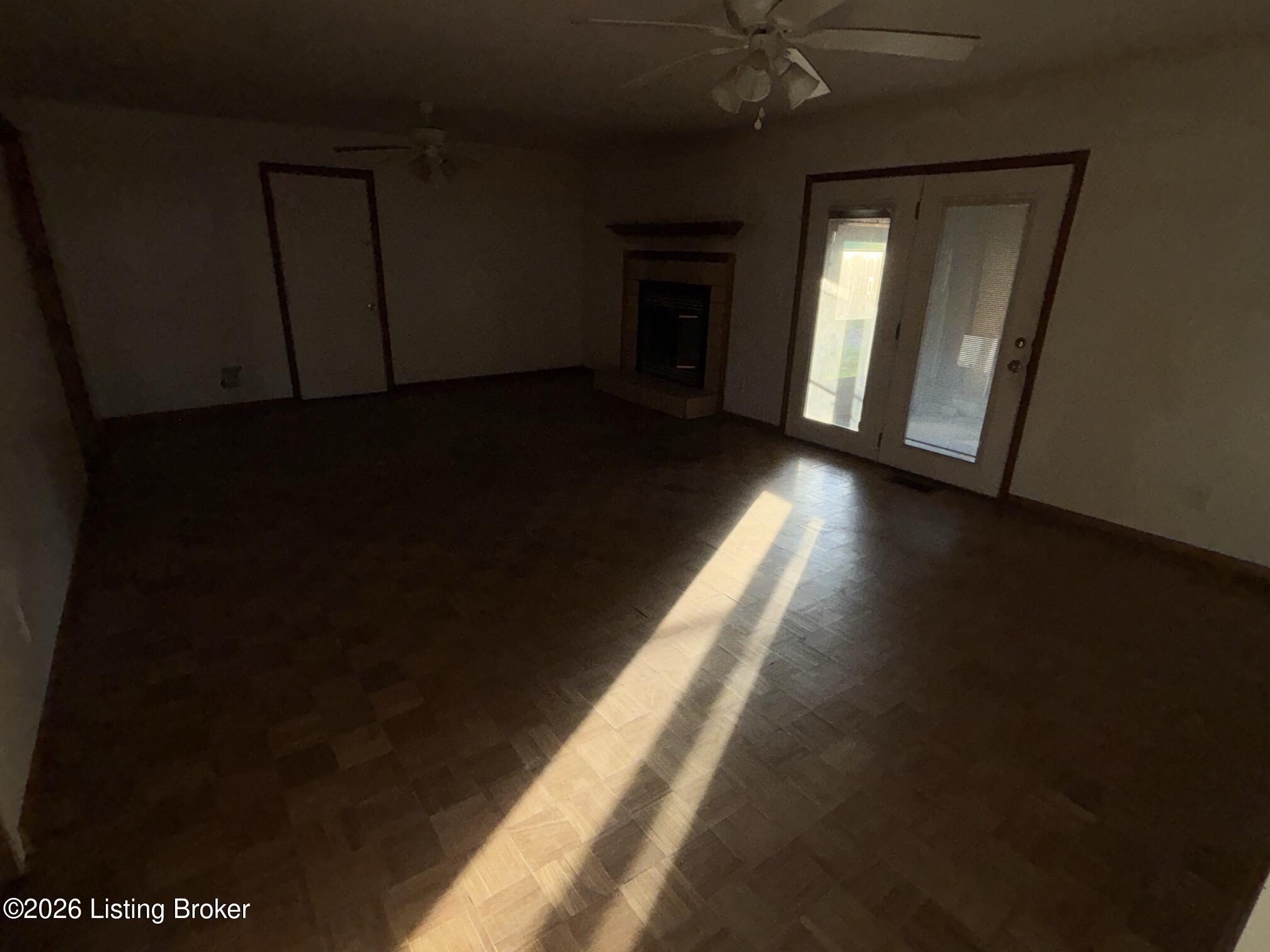 186 Blakemore Ln Property Photo 7