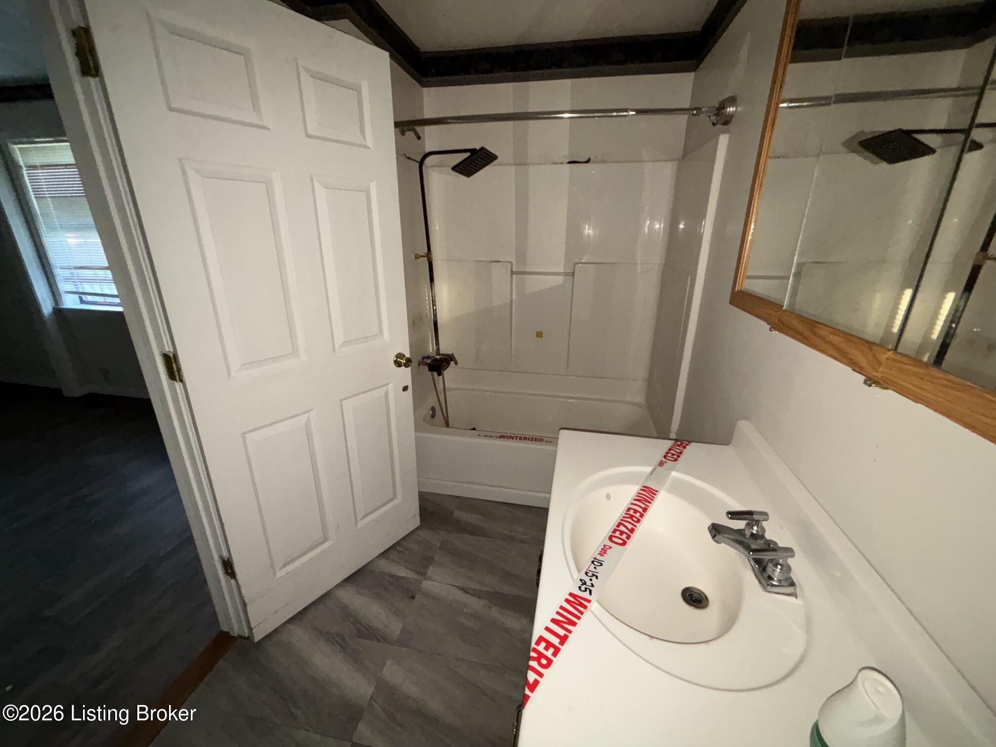 186 Blakemore Ln Property Photo 11