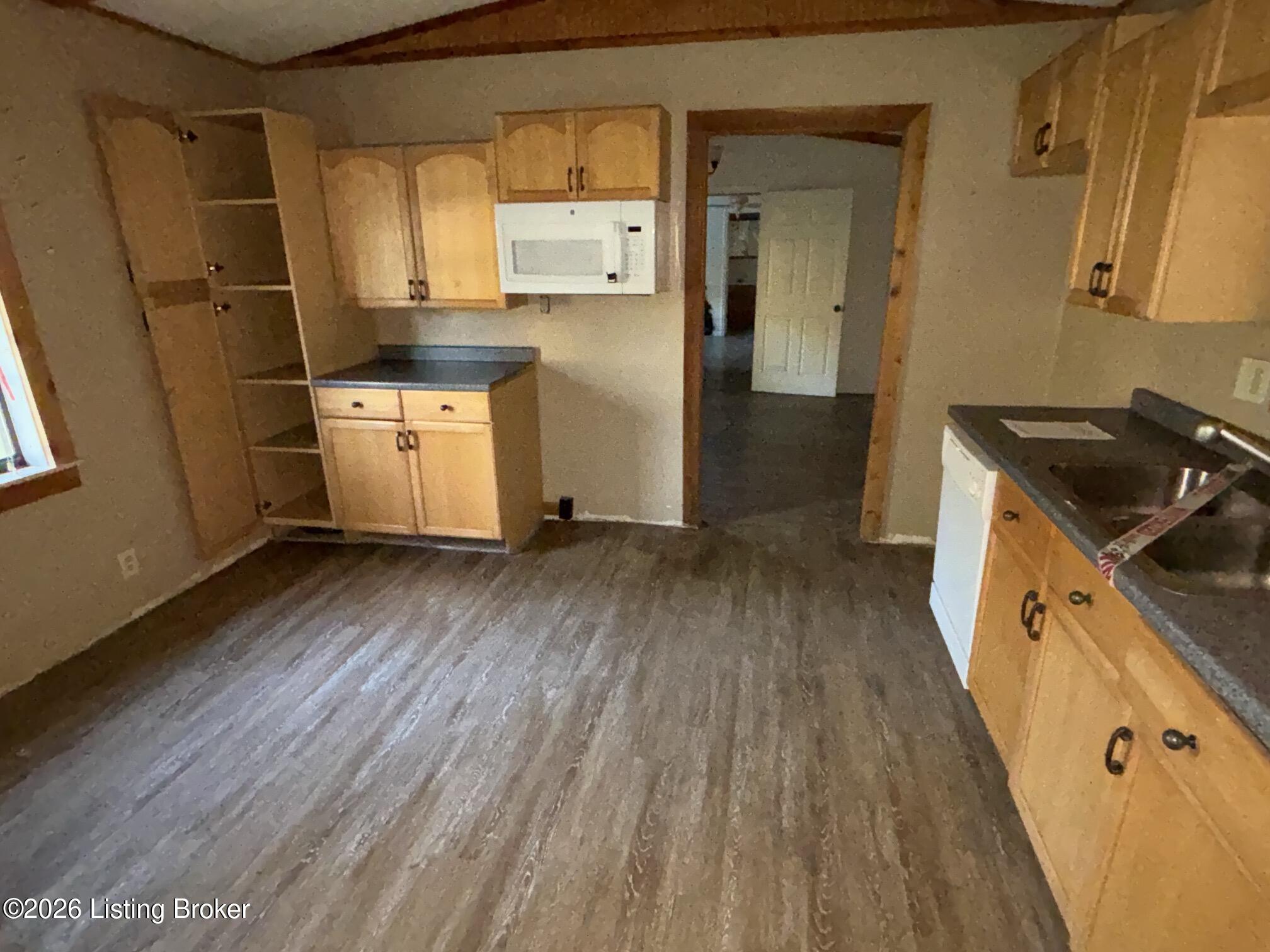 186 Blakemore Ln Property Photo 13