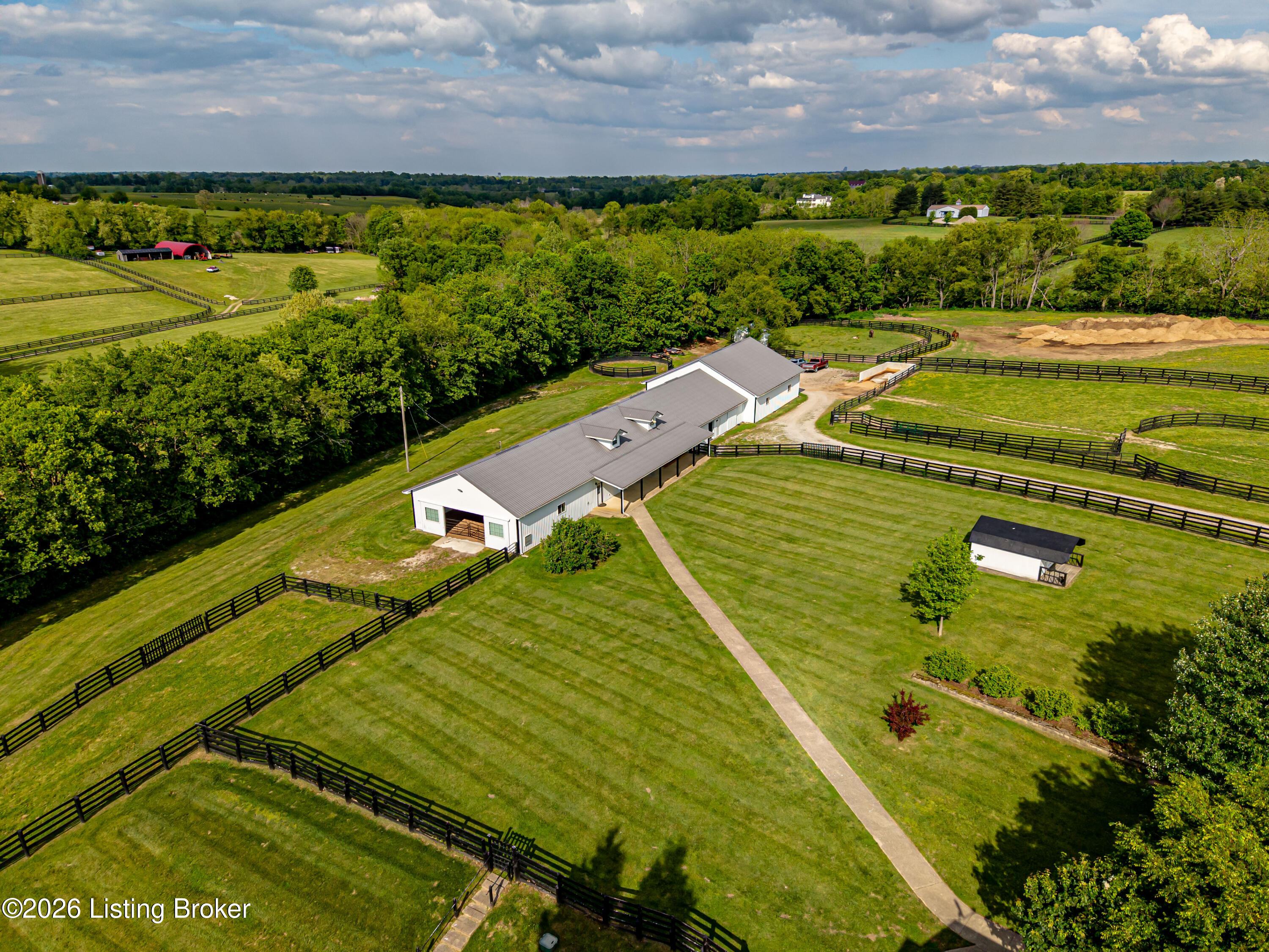 1460 Shannon Run Rd Property Photo 5