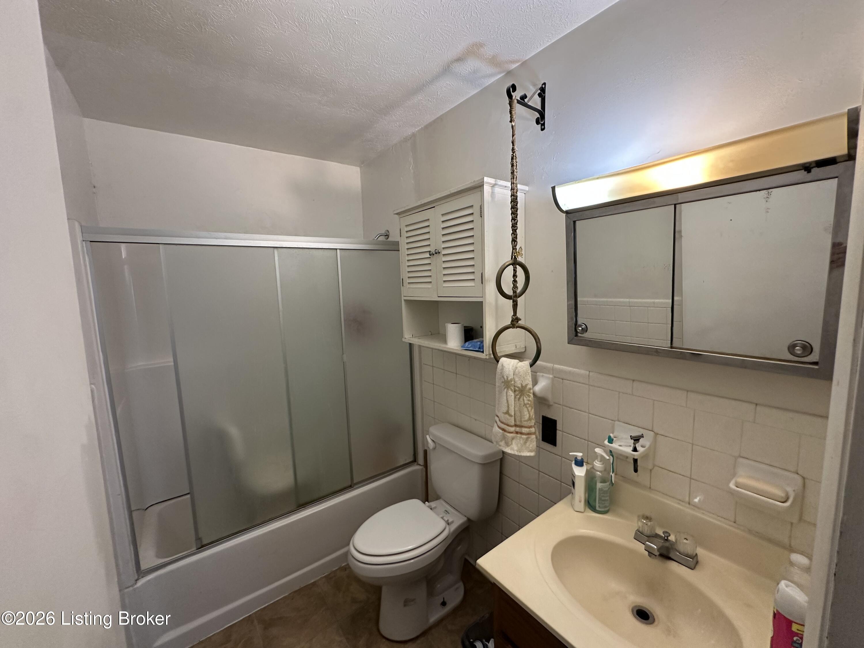 804 Wallace Ave Property Photo 7