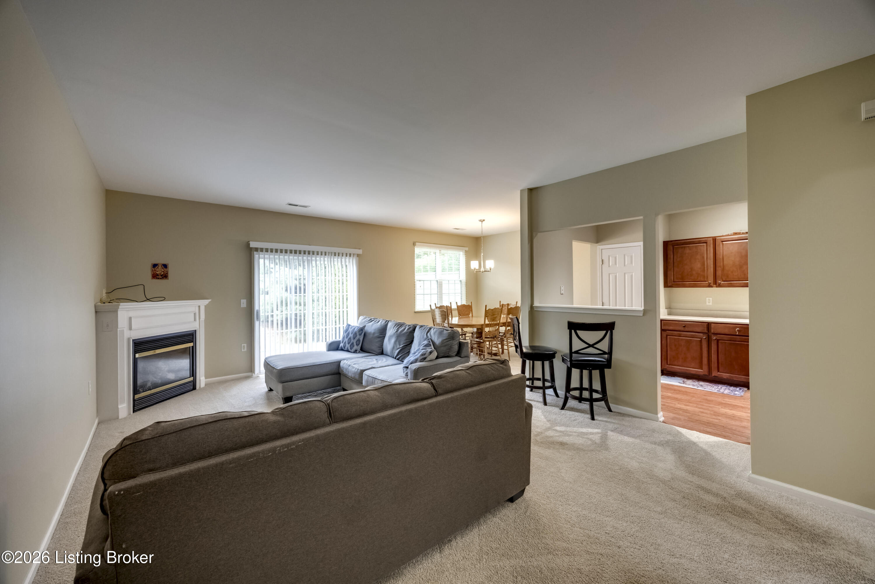 5034 Ardossan Square Property Photo 6