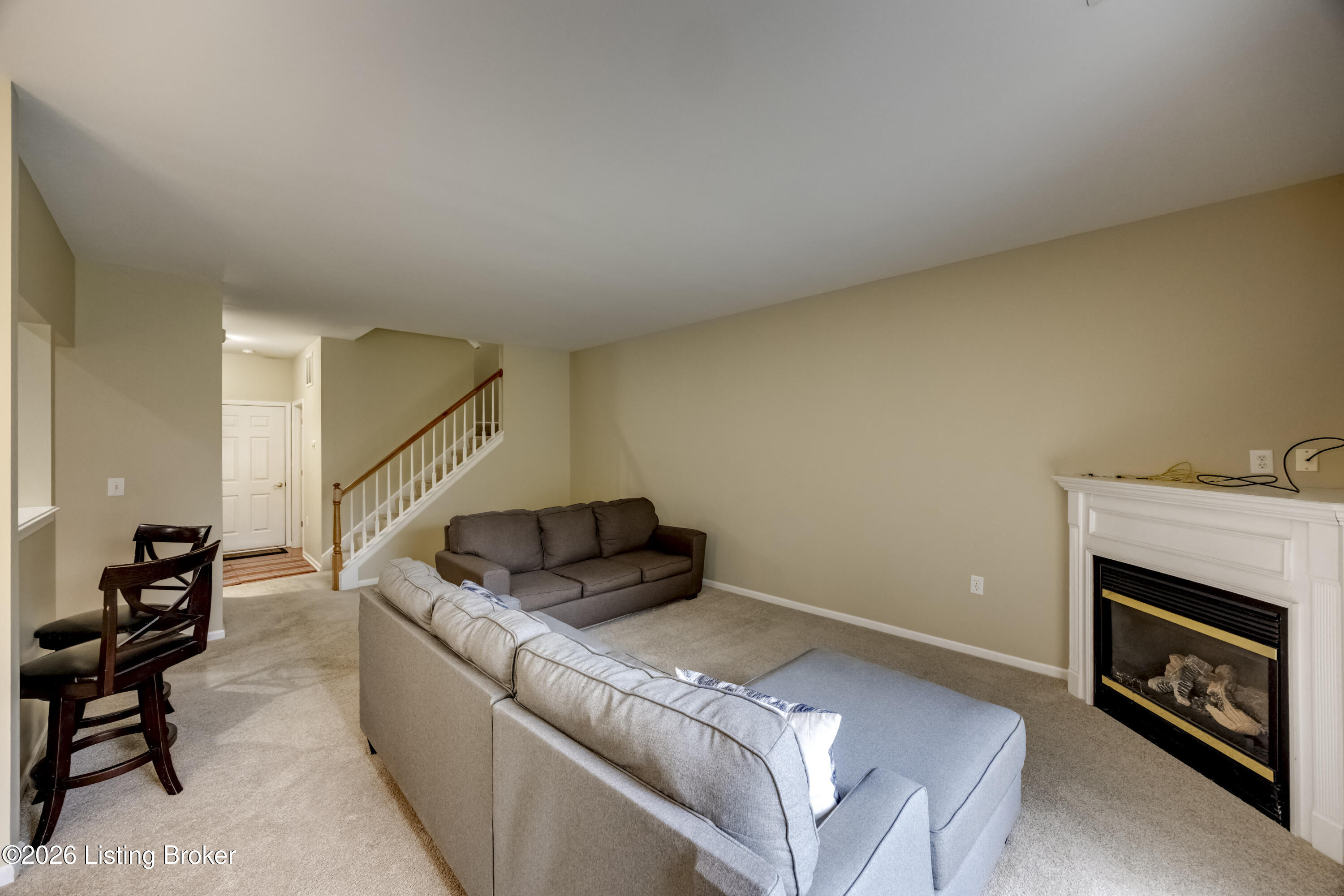 5034 Ardossan Square Property Photo 12