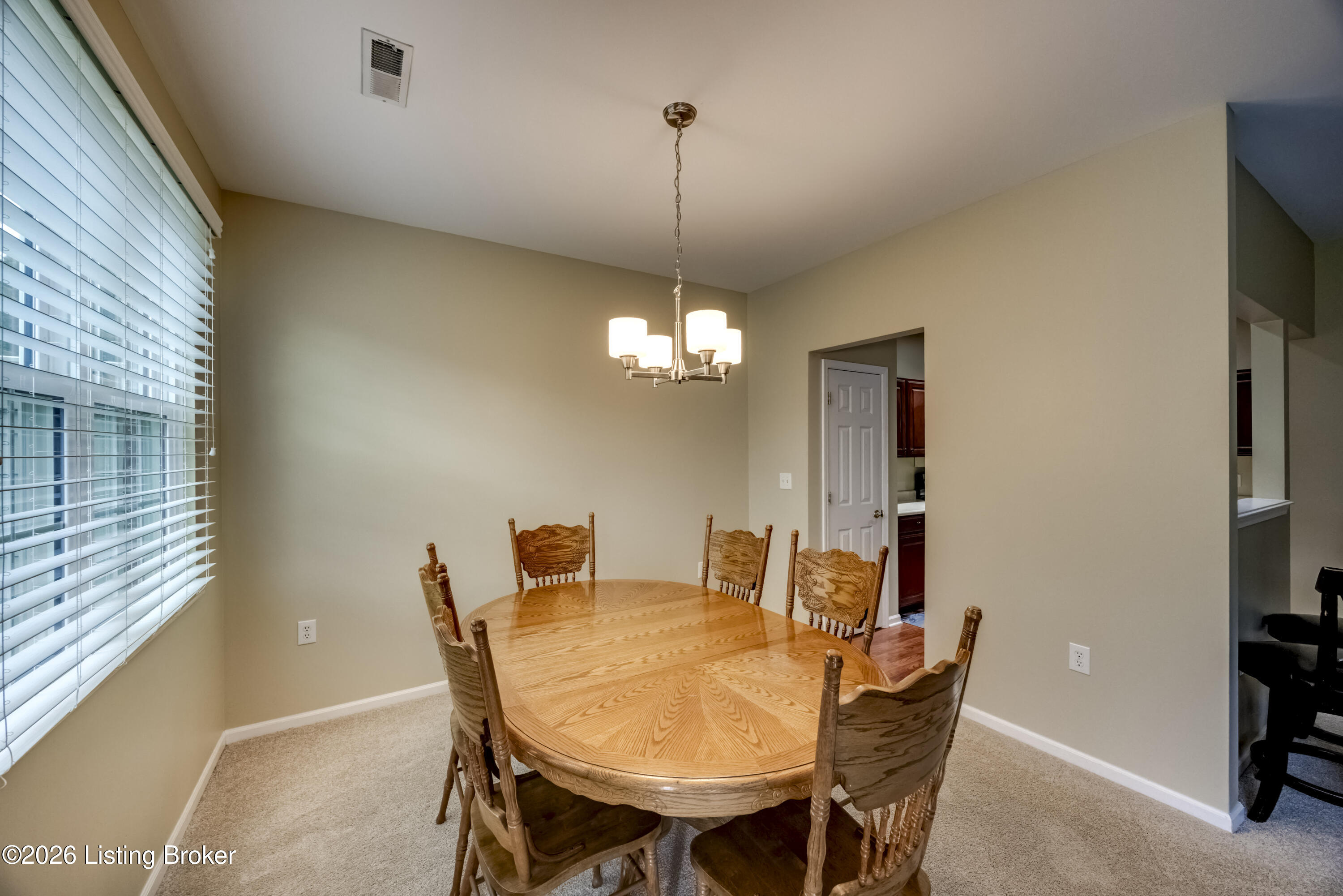 5034 Ardossan Square Property Photo 13