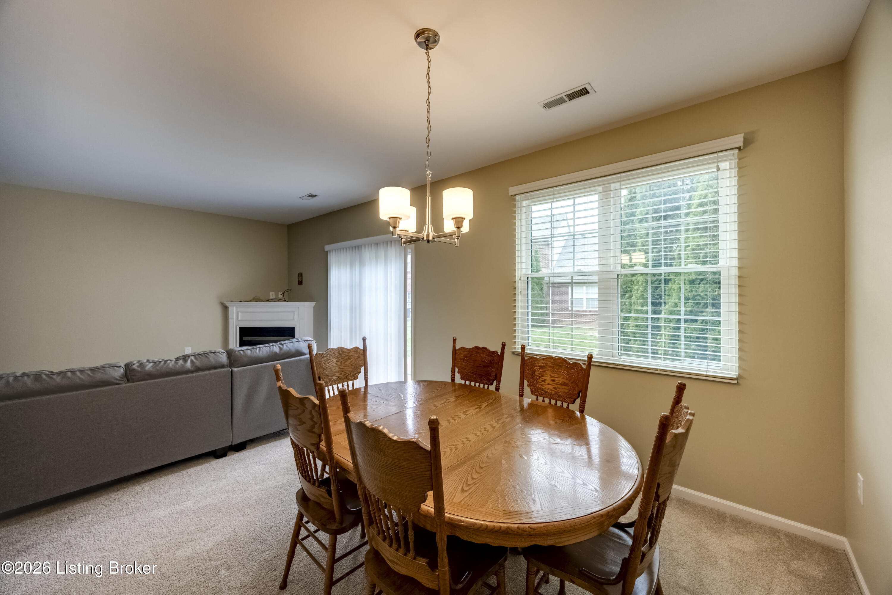 5034 Ardossan Square Property Photo 15