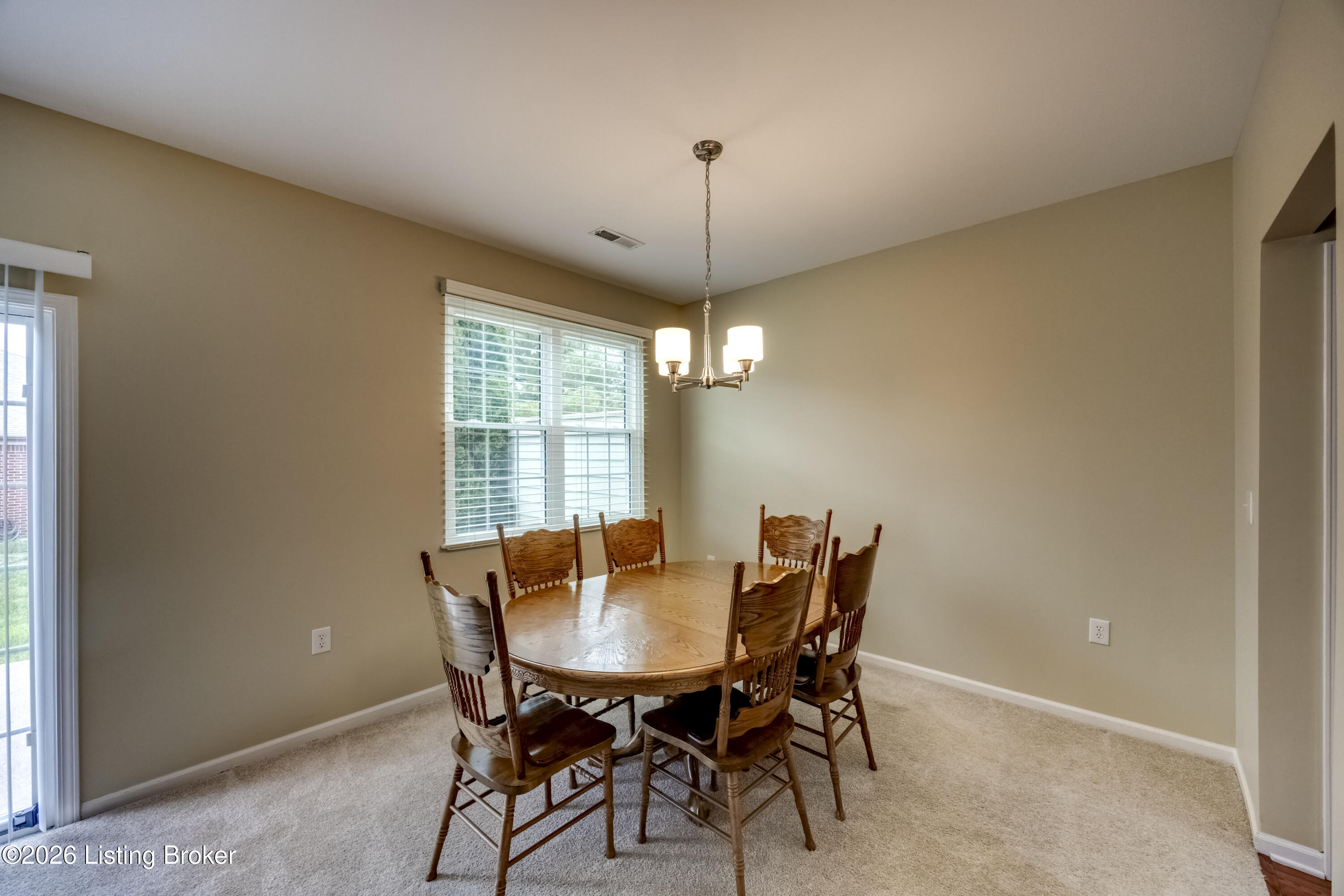 5034 Ardossan Square Property Photo 16